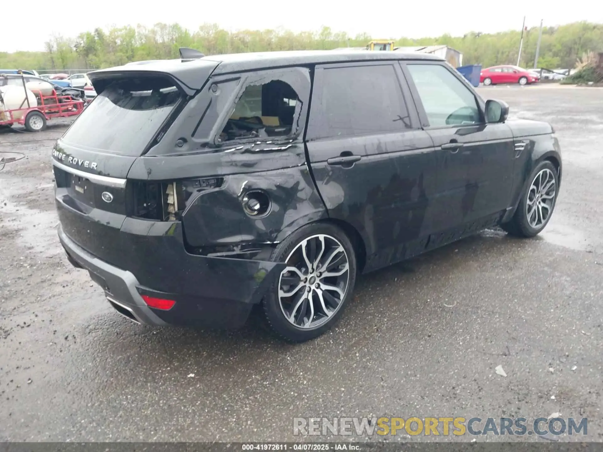 4 Photograph of a damaged car SALWR2RU5KA862573 LAND ROVER RANGE ROVER SPORT 2019