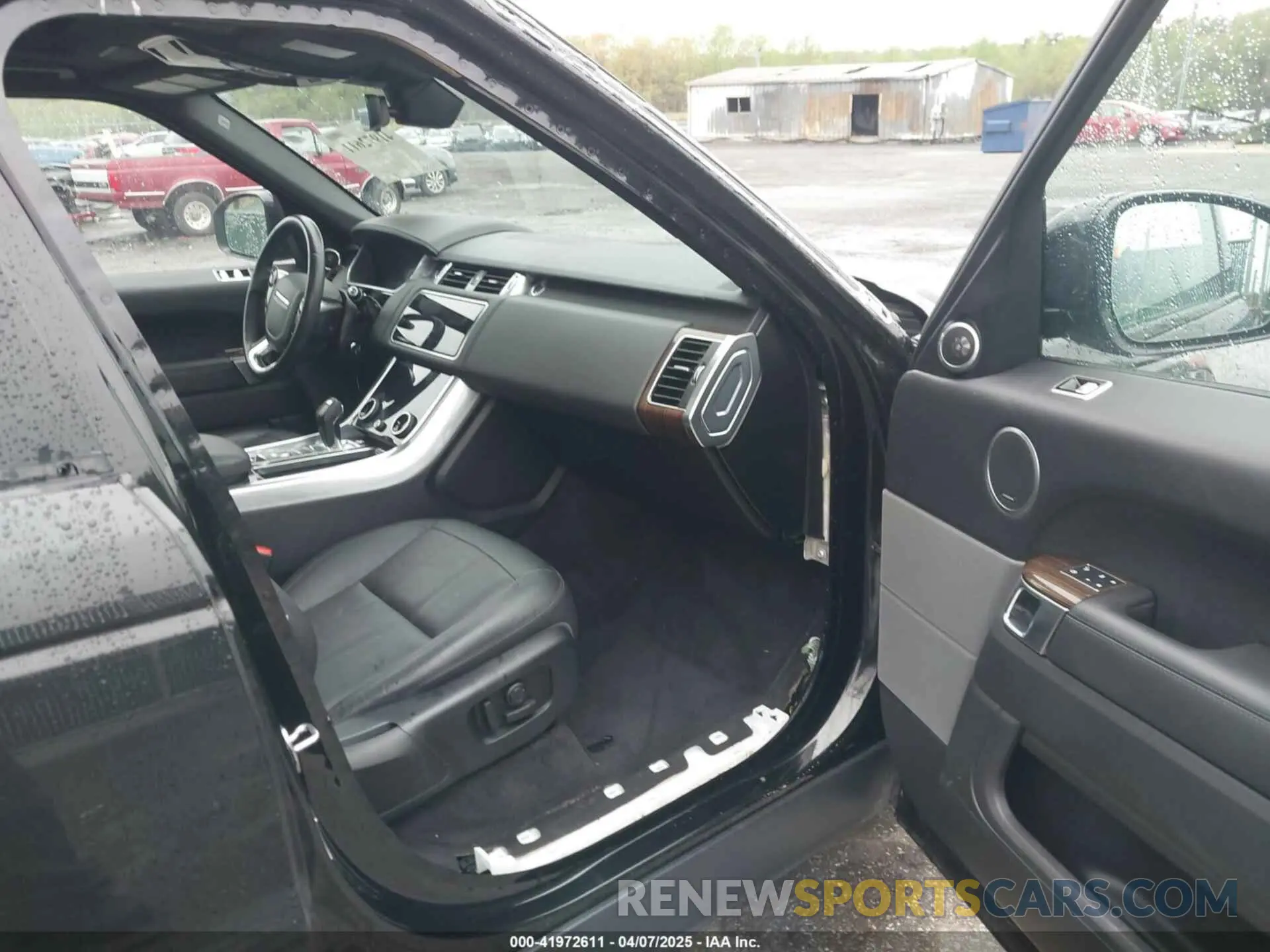 5 Photograph of a damaged car SALWR2RU5KA862573 LAND ROVER RANGE ROVER SPORT 2019