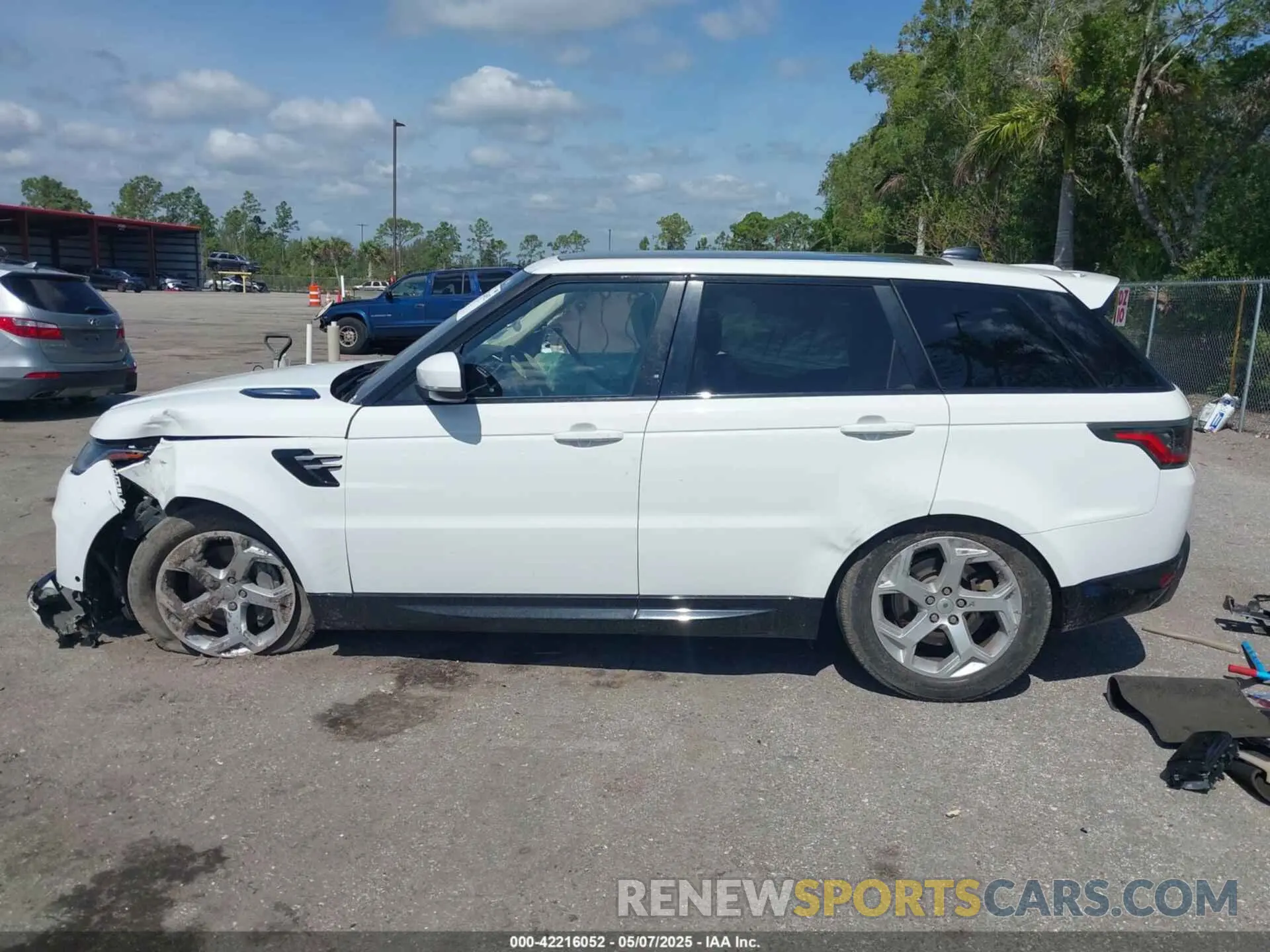 15 Photograph of a damaged car SALWR2RV2KA420472 LAND ROVER RANGE ROVER SPORT 2019
