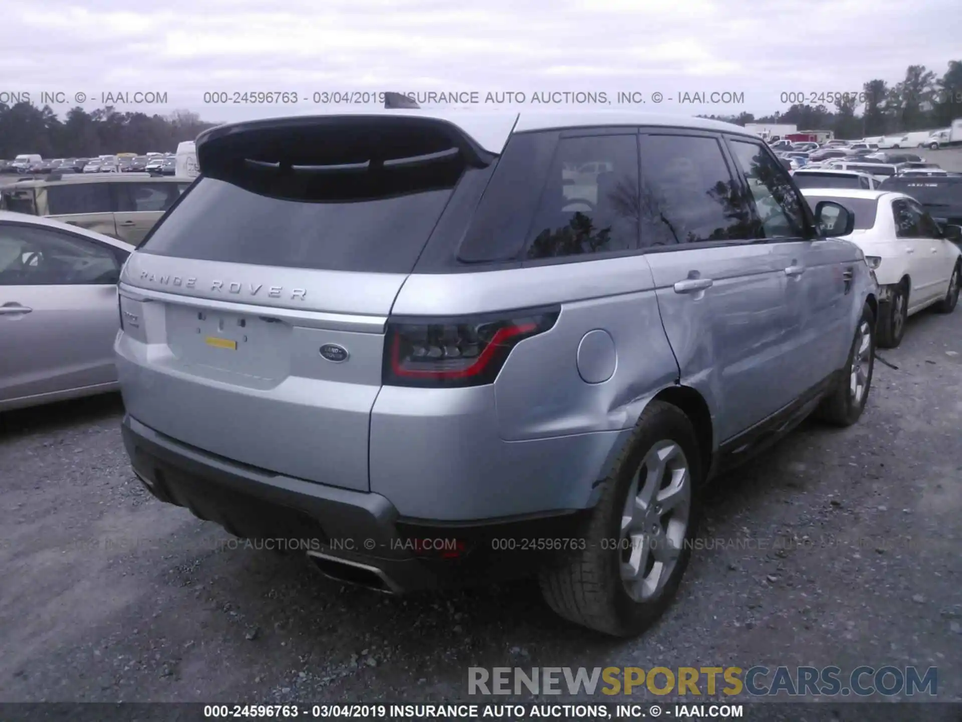 4 Photograph of a damaged car SALWR2RV4KA419985 LAND ROVER RANGE ROVER SPORT 2019