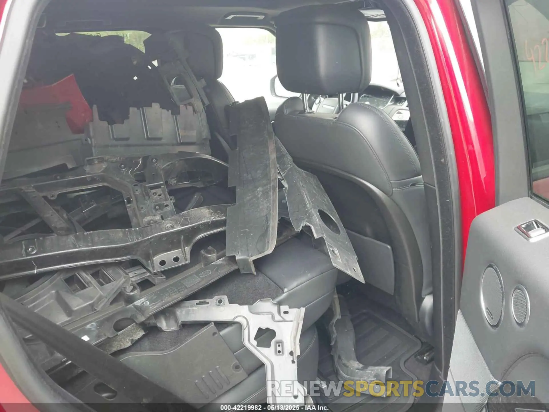8 Photograph of a damaged car SALWR2RV6KA838307 LAND ROVER RANGE ROVER SPORT 2019