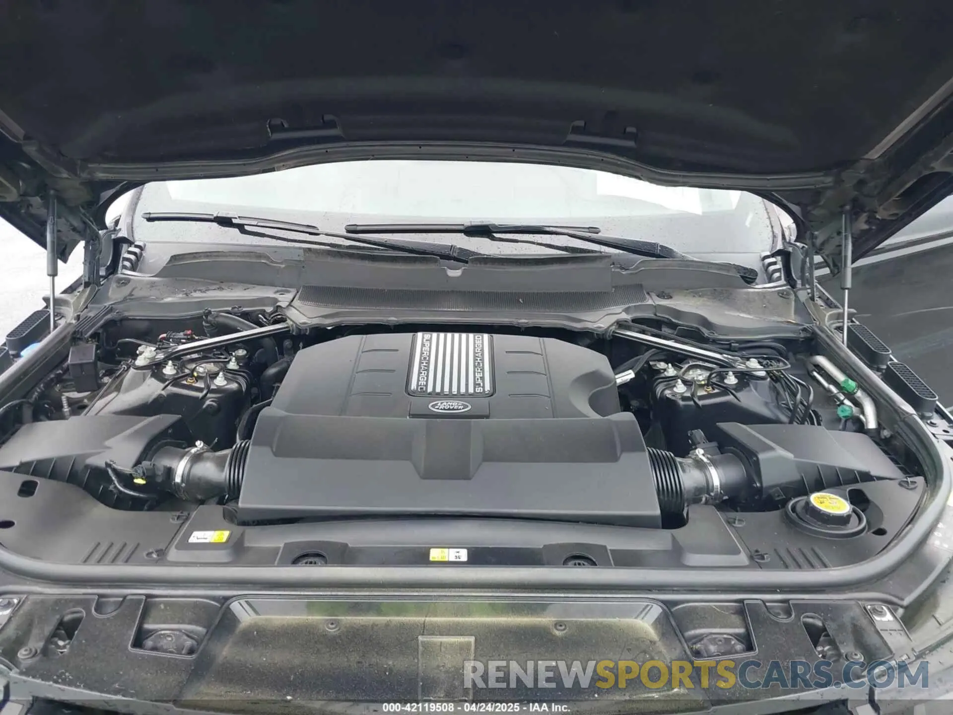 10 Photograph of a damaged car SALWR2RV9KA829505 LAND ROVER RANGE ROVER SPORT 2019