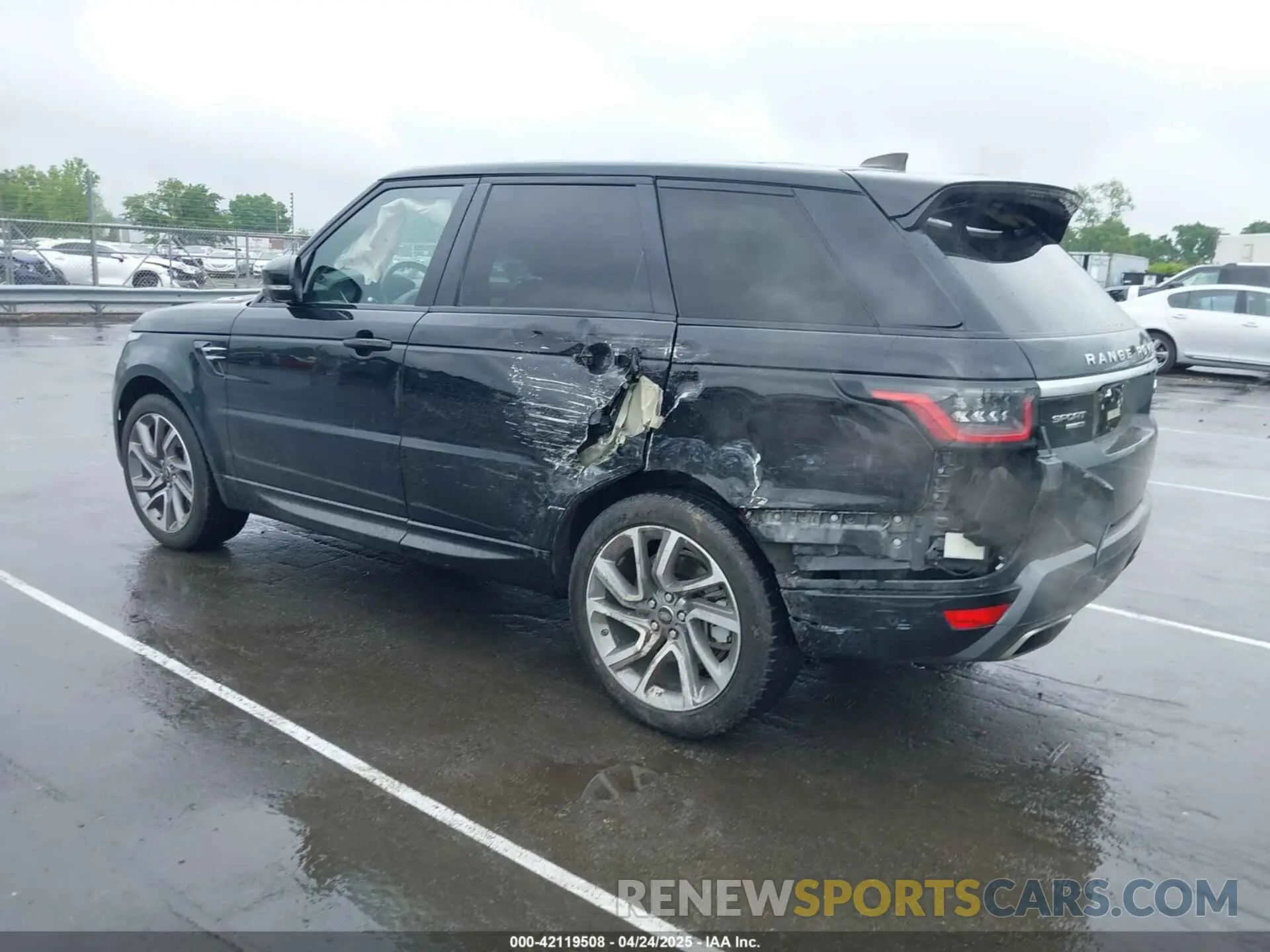 3 Photograph of a damaged car SALWR2RV9KA829505 LAND ROVER RANGE ROVER SPORT 2019