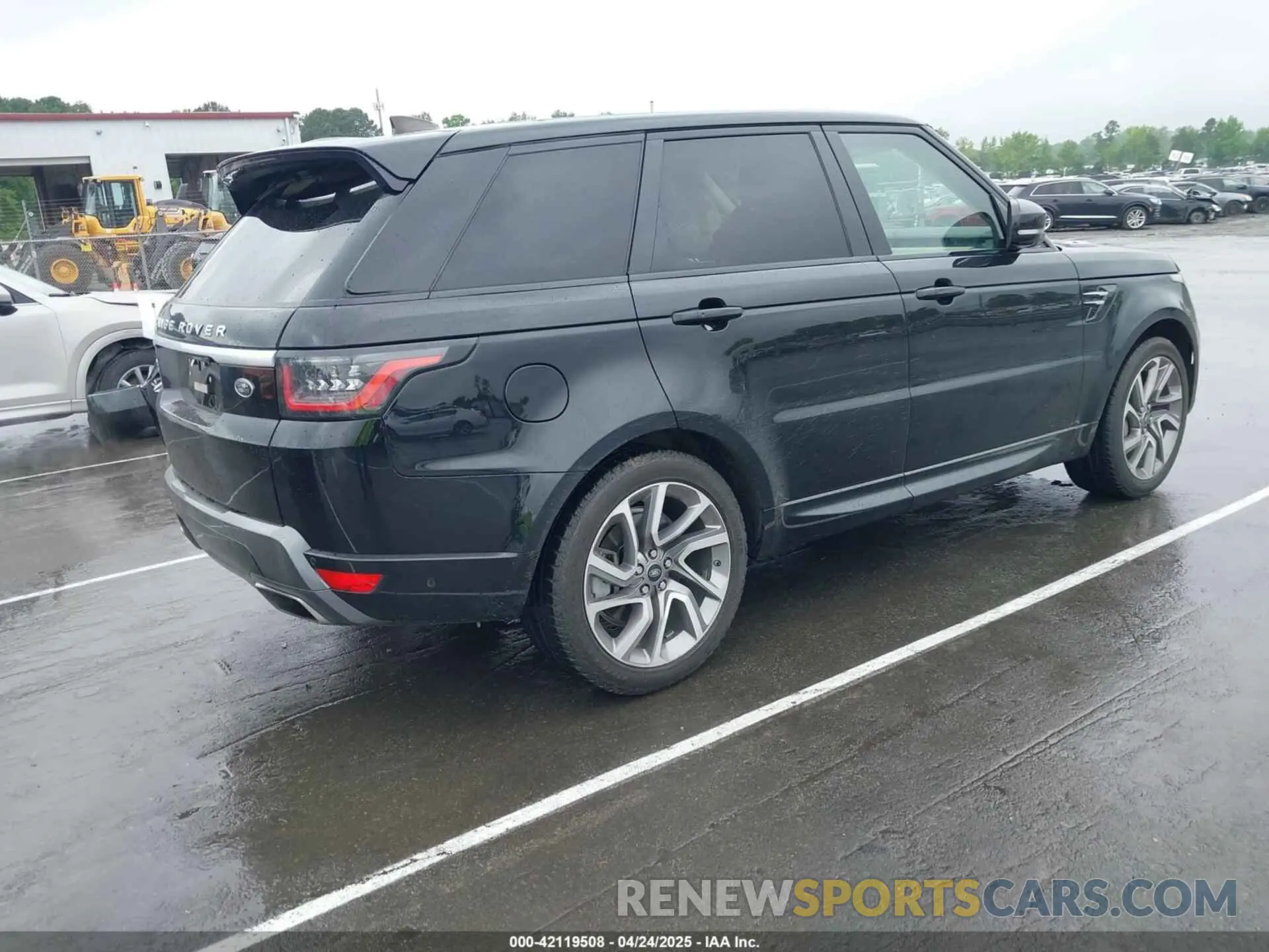 4 Photograph of a damaged car SALWR2RV9KA829505 LAND ROVER RANGE ROVER SPORT 2019