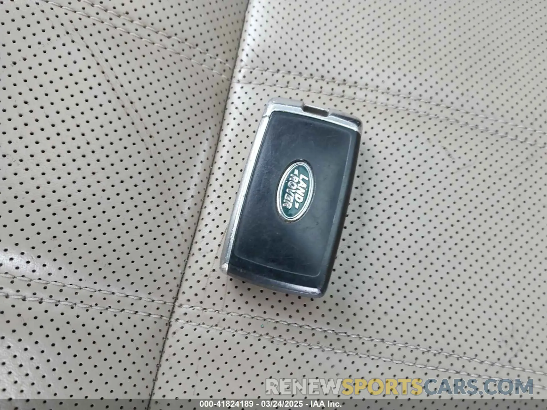 11 Photograph of a damaged car SALWR2RVXKA824104 LAND ROVER RANGE ROVER SPORT 2019