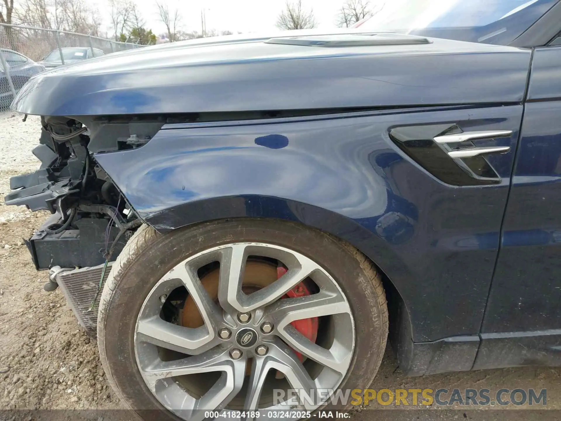 18 Photograph of a damaged car SALWR2RVXKA824104 LAND ROVER RANGE ROVER SPORT 2019