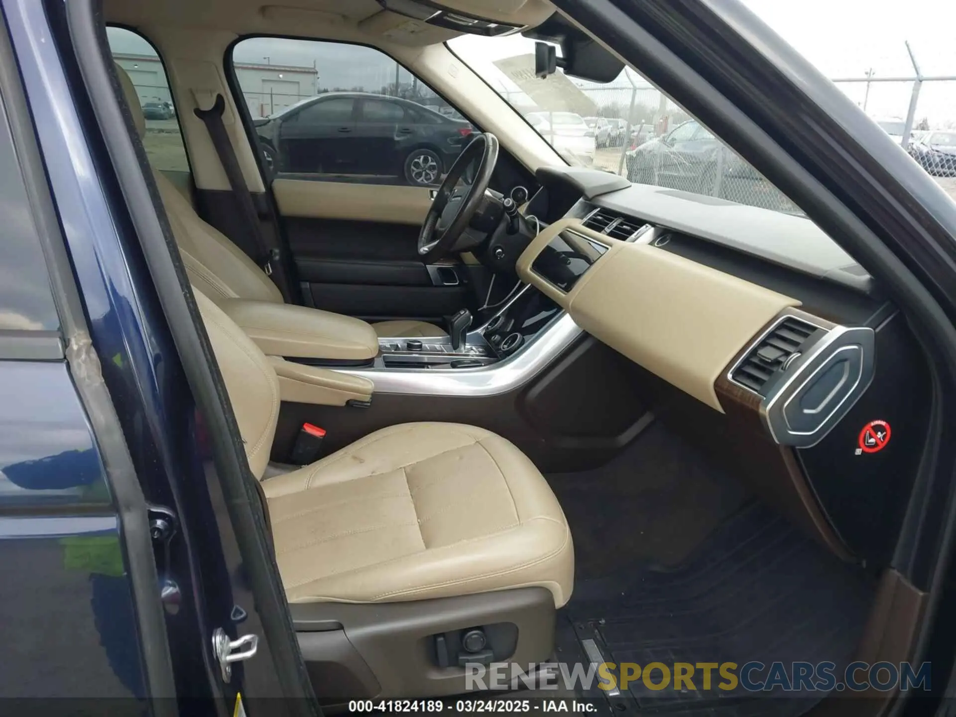 5 Photograph of a damaged car SALWR2RVXKA824104 LAND ROVER RANGE ROVER SPORT 2019