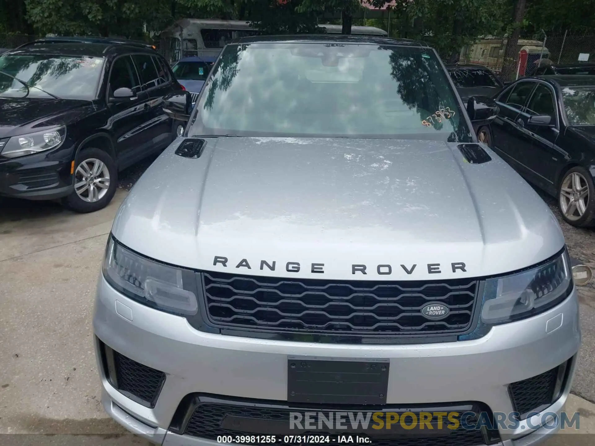 12 Photograph of a damaged car SALWS2SU0KA873933 LAND ROVER RANGE ROVER SPORT 2019