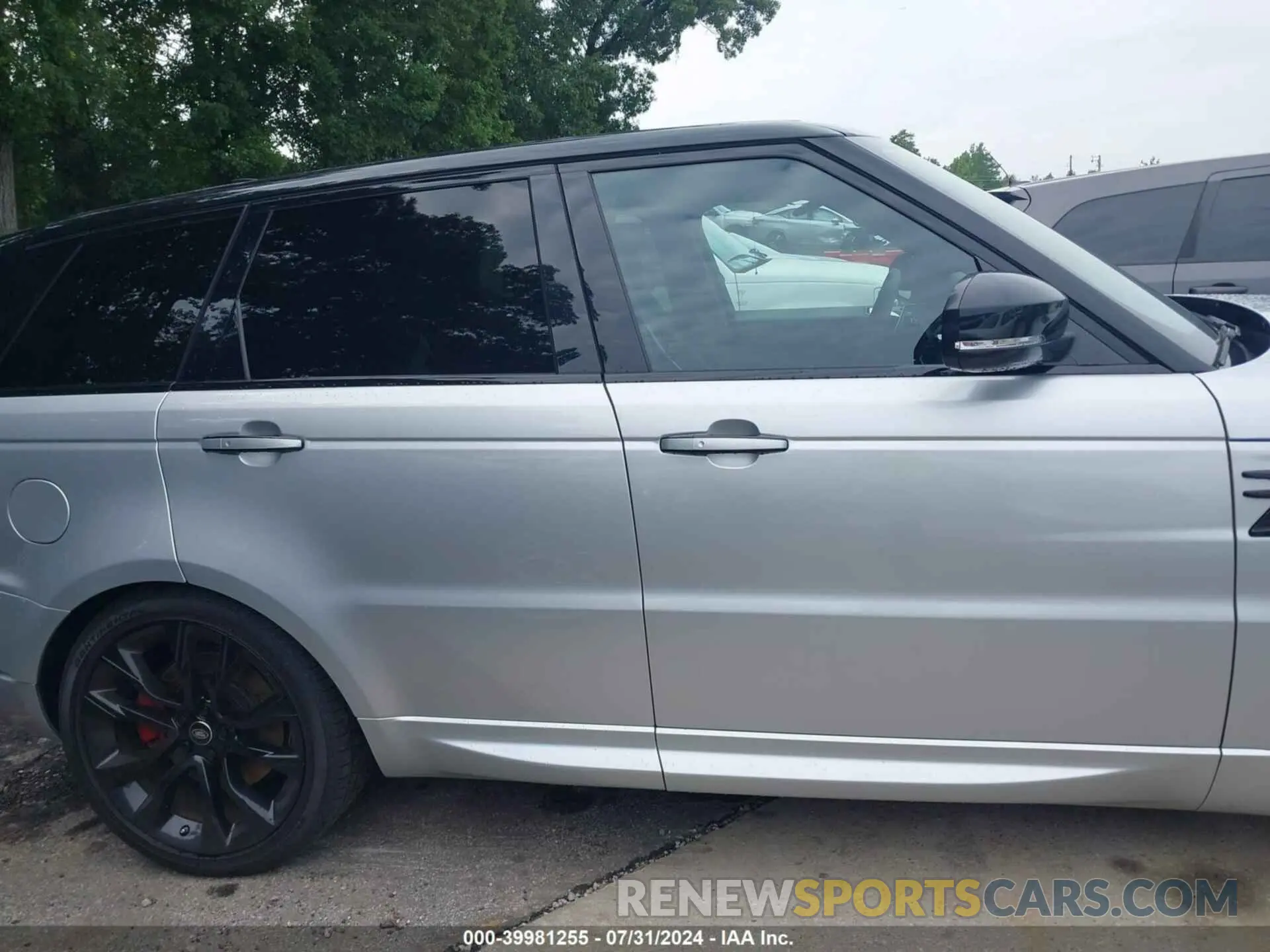 13 Photograph of a damaged car SALWS2SU0KA873933 LAND ROVER RANGE ROVER SPORT 2019