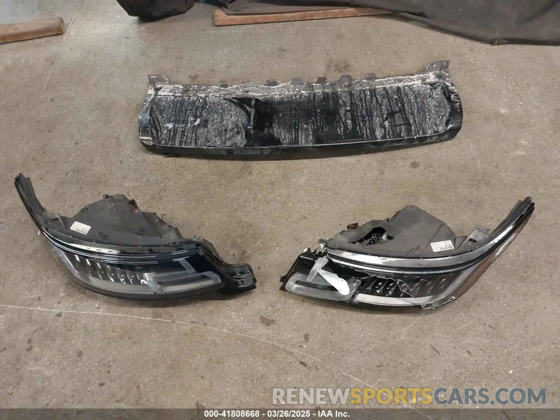 12 Photograph of a damaged car SALWS2SUXKA864771 LAND ROVER RANGE ROVER SPORT 2019