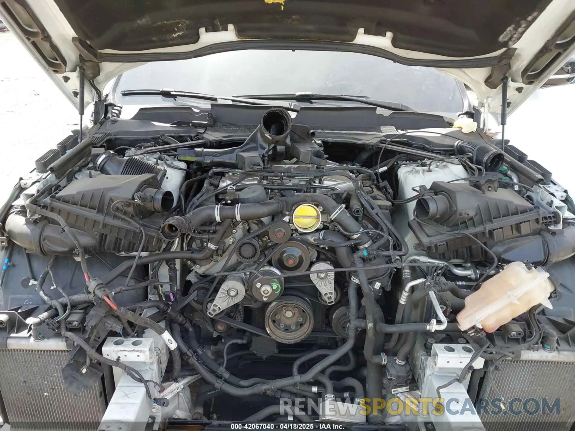 10 Photograph of a damaged car SALWV2SV1KA418184 LAND ROVER RANGE ROVER SPORT 2019