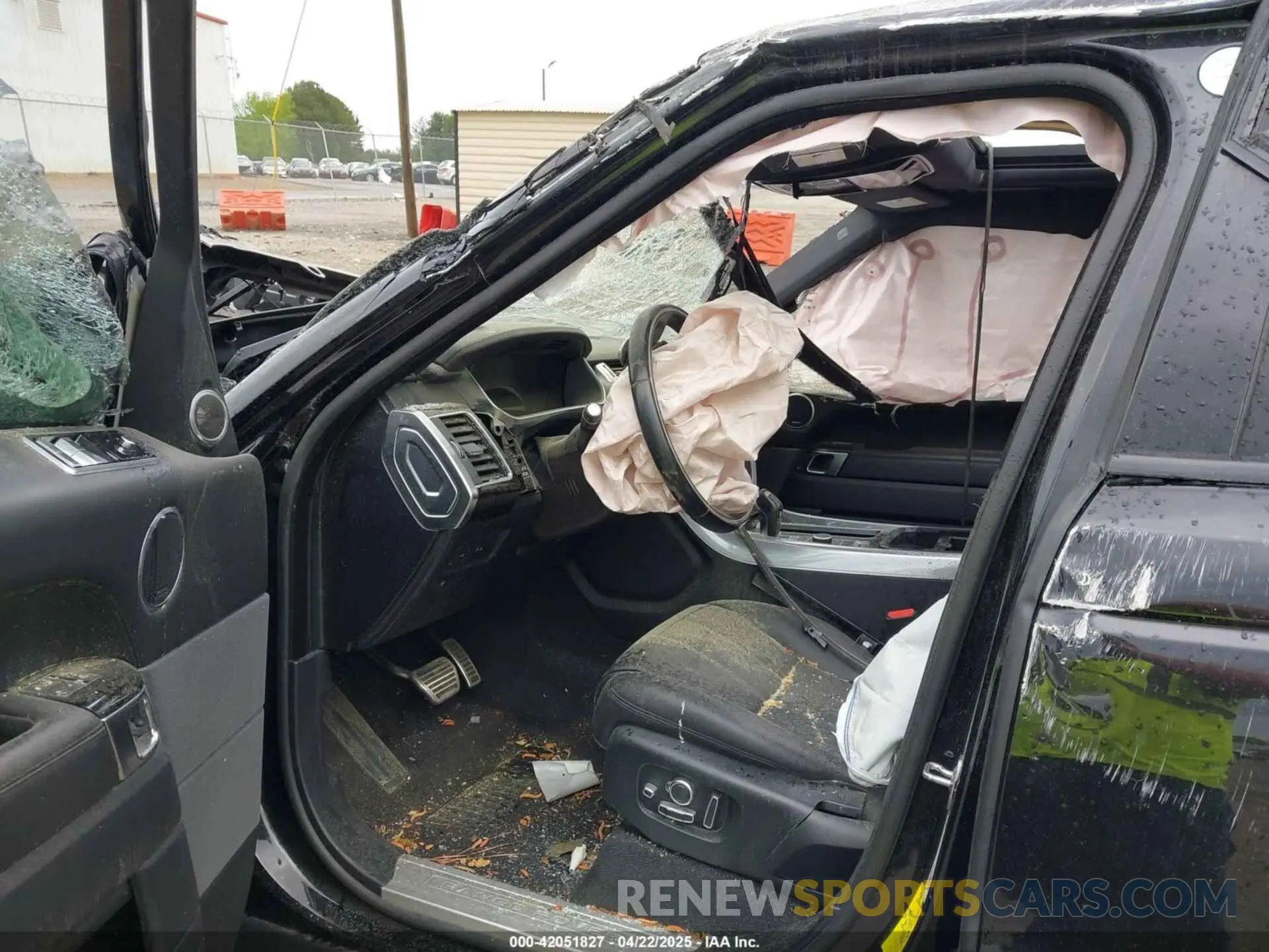 5 Photograph of a damaged car SALWV2SV1KA420601 LAND ROVER RANGE ROVER SPORT 2019