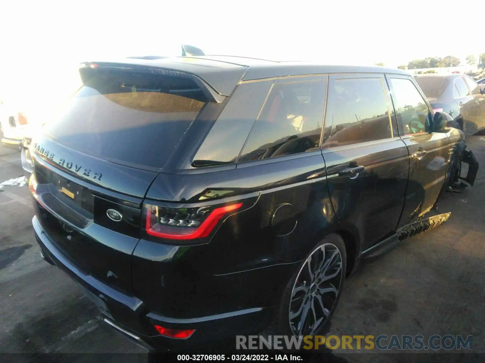 4 Photograph of a damaged car SALWV2SV3KA838741 LAND ROVER RANGE ROVER SPORT 2019