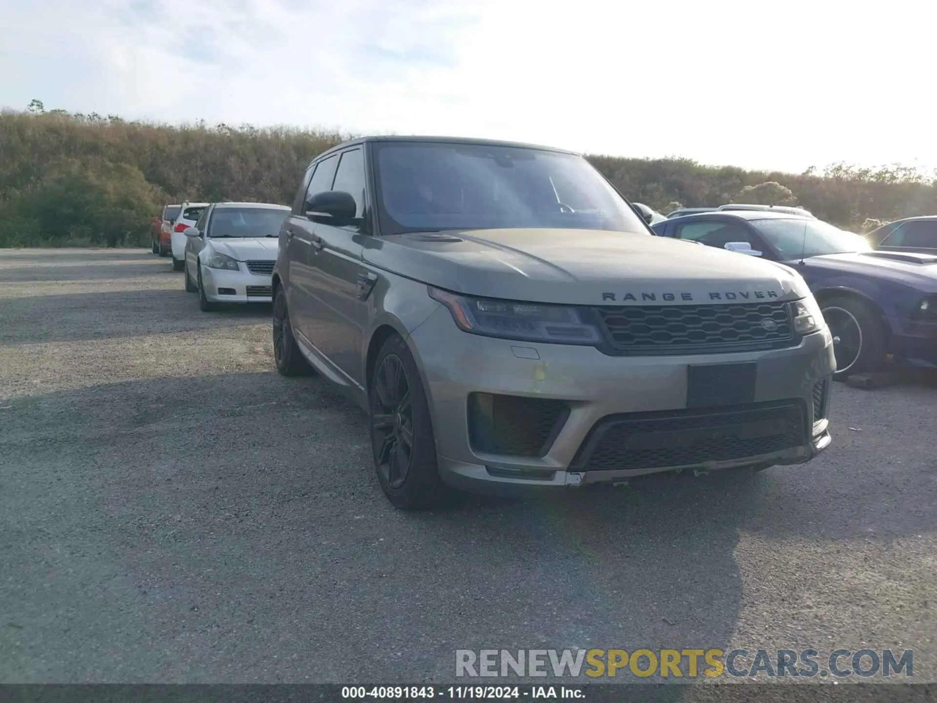 1 Photograph of a damaged car SALWV2SV5KA826610 LAND ROVER RANGE ROVER SPORT 2019