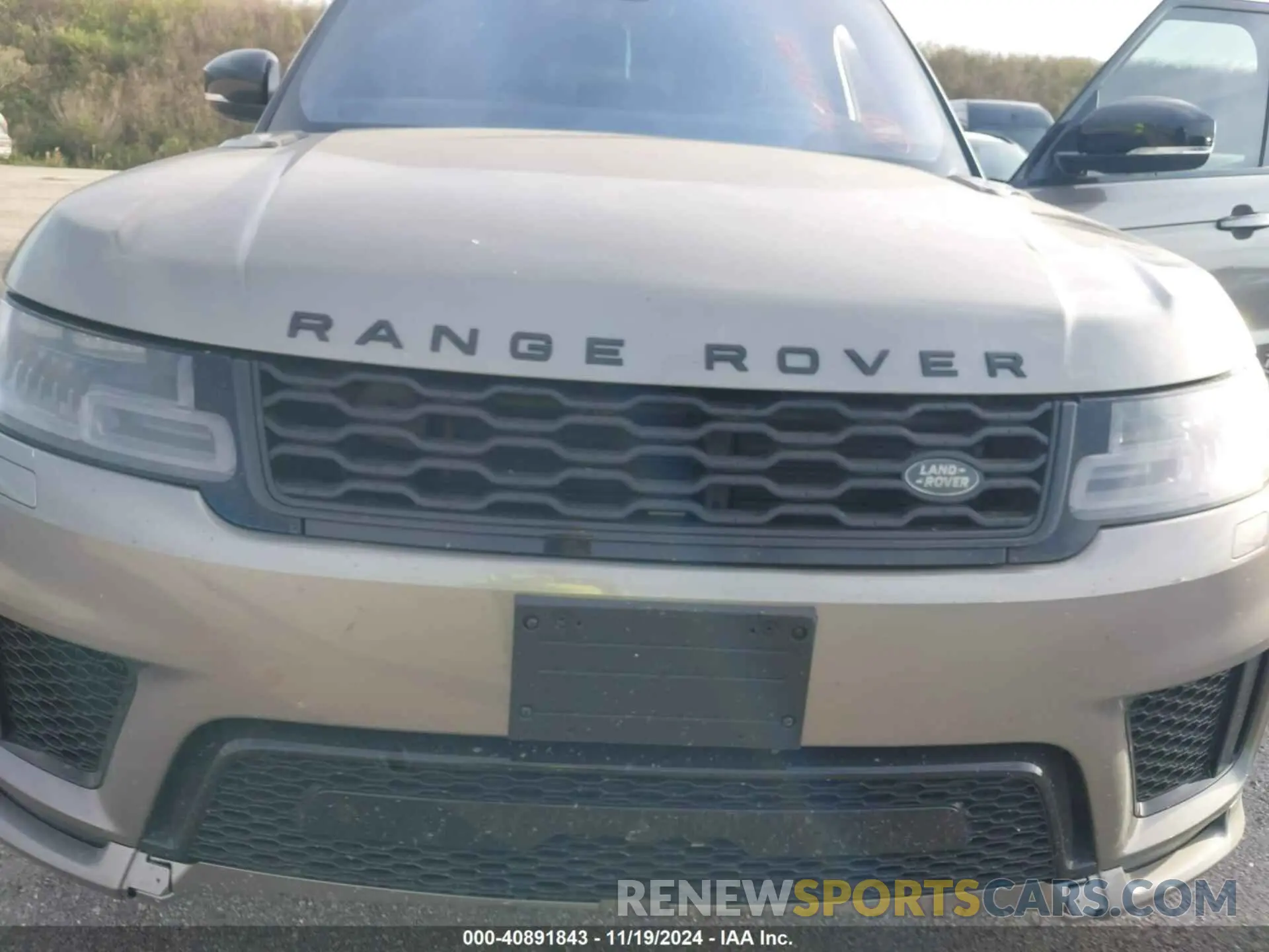 6 Photograph of a damaged car SALWV2SV5KA826610 LAND ROVER RANGE ROVER SPORT 2019