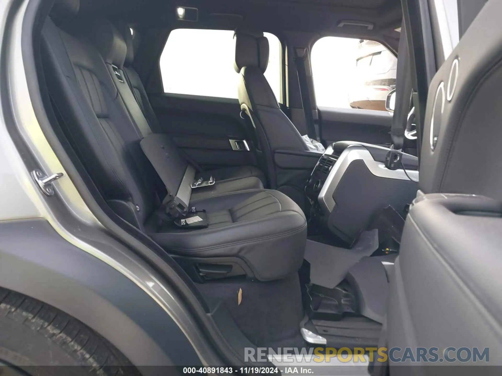 8 Photograph of a damaged car SALWV2SV5KA826610 LAND ROVER RANGE ROVER SPORT 2019