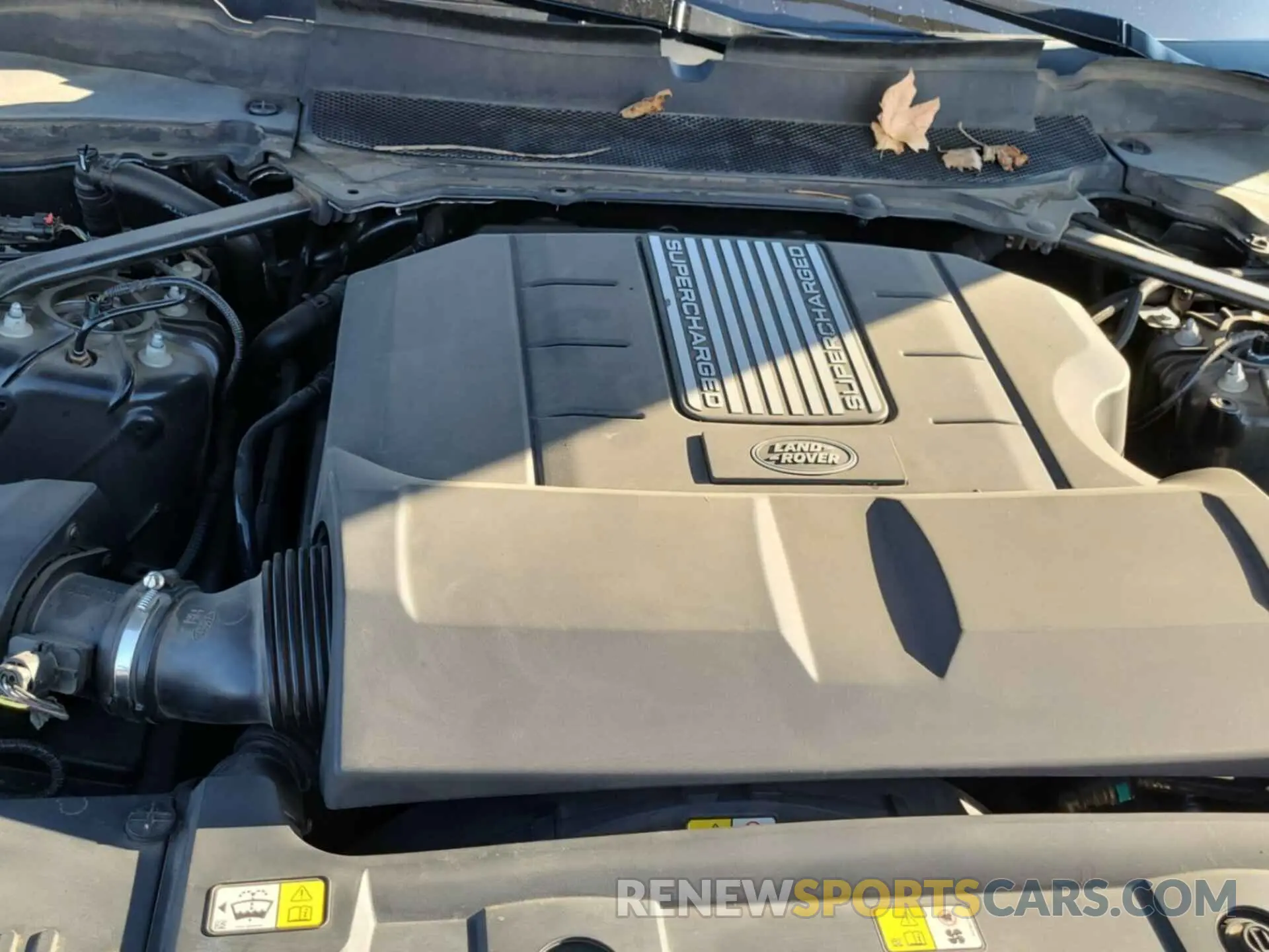 24 Photograph of a damaged car SALWV2SV9KA820406 LAND ROVER RANGE ROVER SPORT 2019