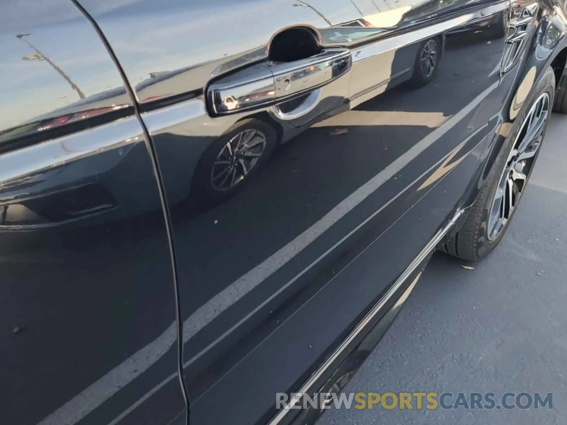 5 Photograph of a damaged car SALWV2SV9KA820406 LAND ROVER RANGE ROVER SPORT 2019