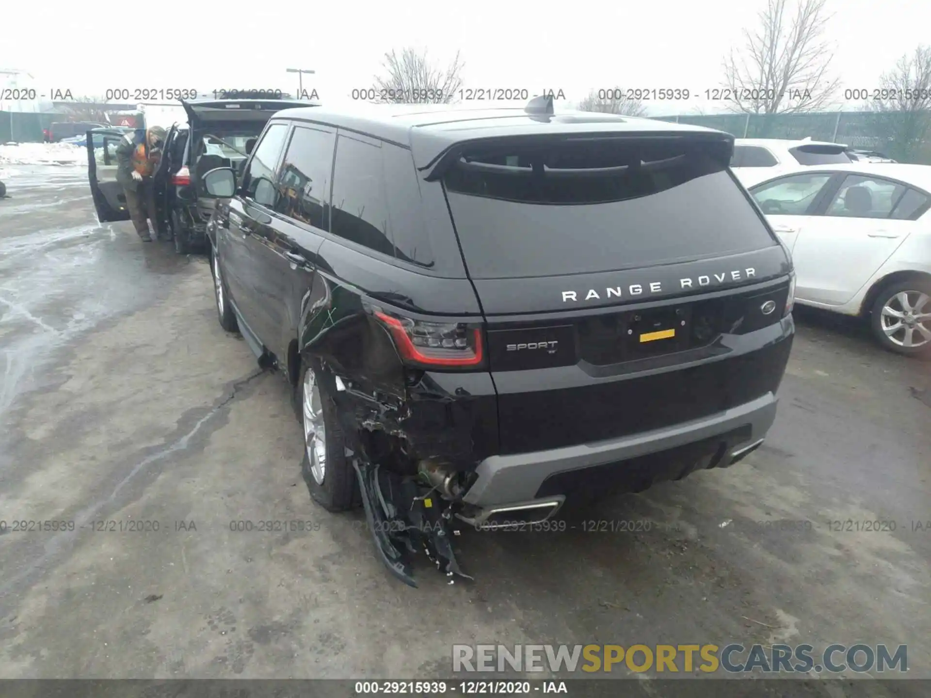 3 Photograph of a damaged car SALWG2SU4LA717381 LAND ROVER RANGE ROVER SPORT 2020