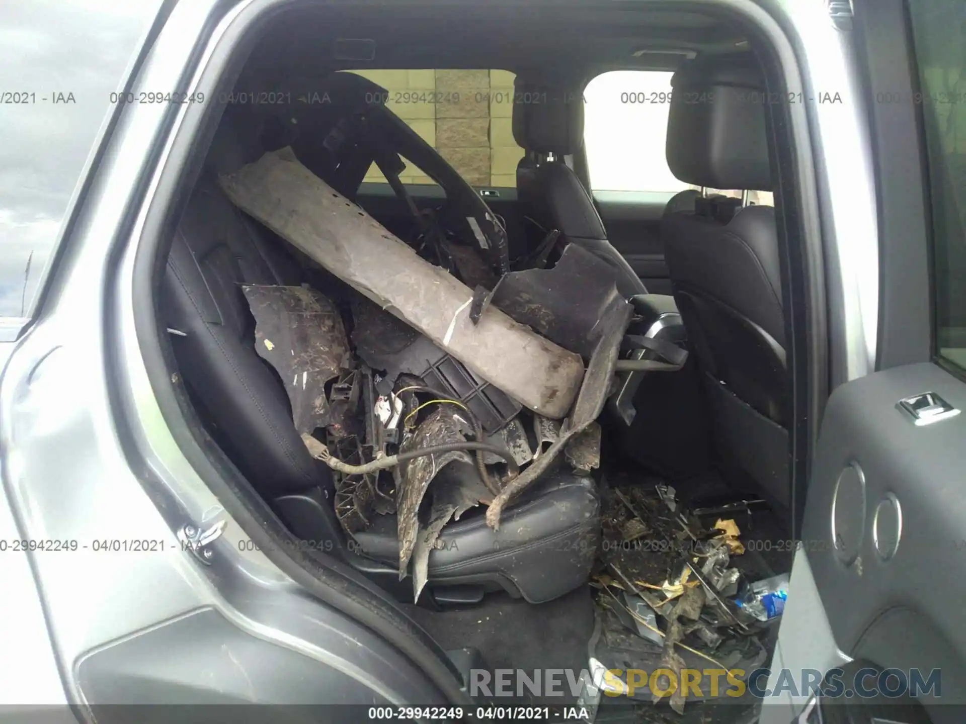 8 Photograph of a damaged car SALWG2SU4LA898871 LAND ROVER RANGE ROVER SPORT 2020