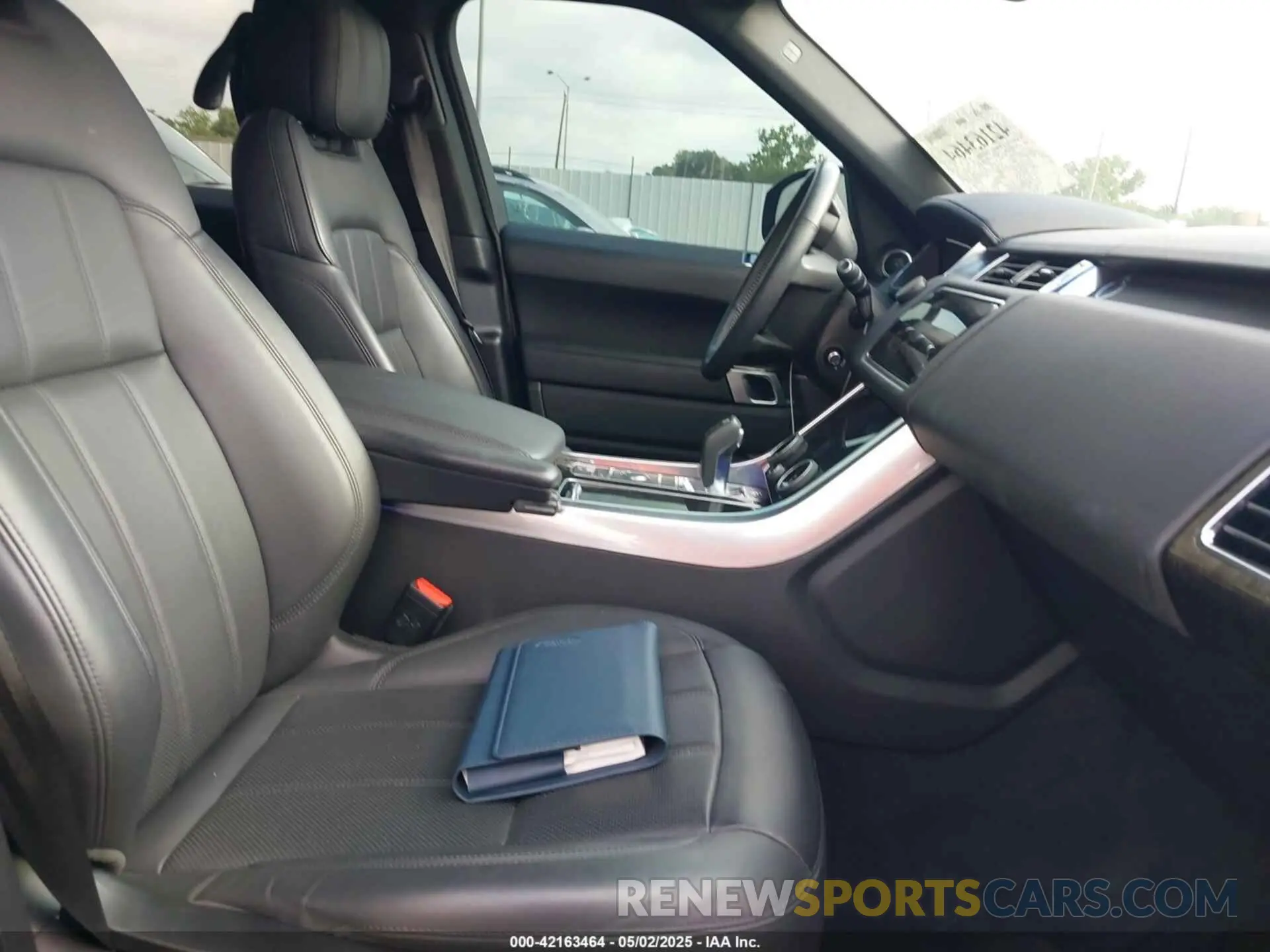 5 Photograph of a damaged car SALWR2RK6LA734004 LAND ROVER RANGE ROVER SPORT 2020