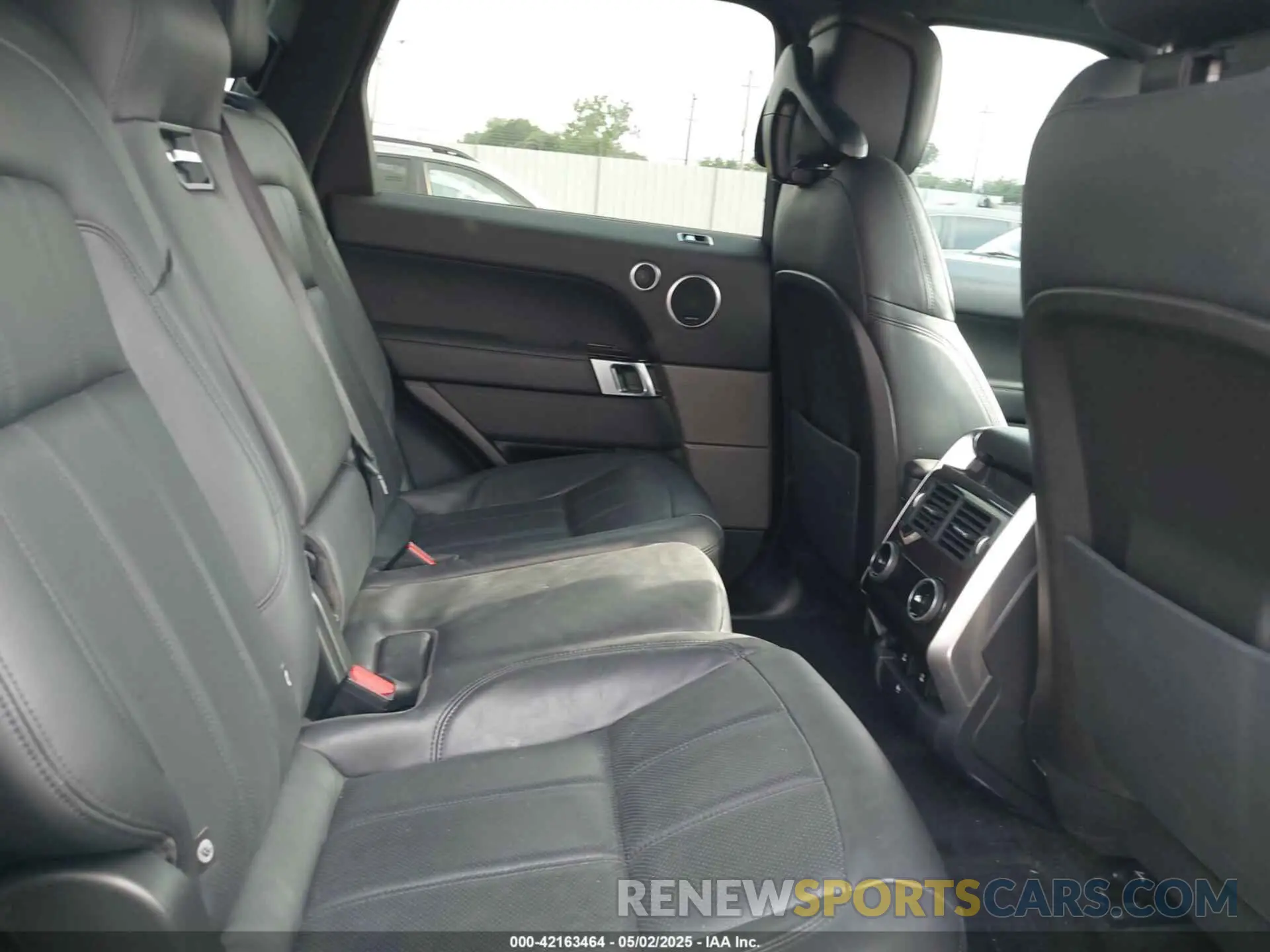 8 Photograph of a damaged car SALWR2RK6LA734004 LAND ROVER RANGE ROVER SPORT 2020