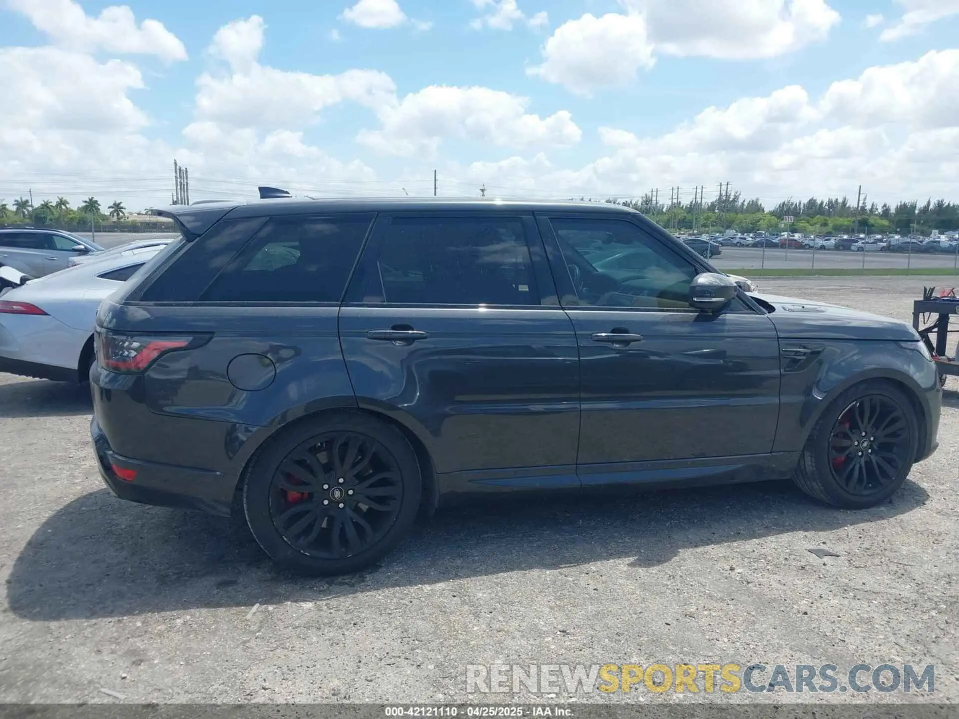 13 Photograph of a damaged car SALWR2SE1LA877348 LAND ROVER RANGE ROVER SPORT 2020