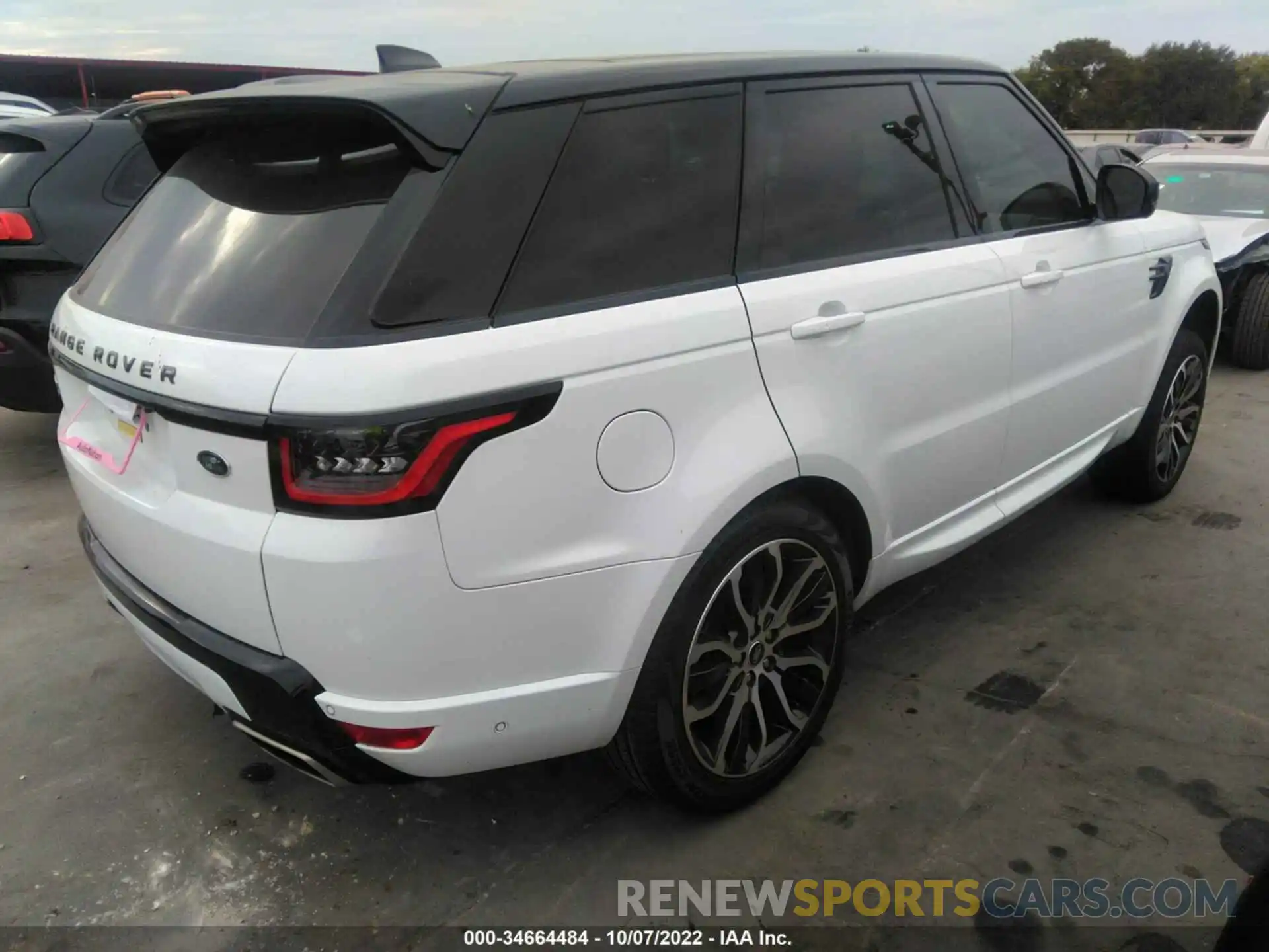 4 Photograph of a damaged car SALWR2SE2LA714787 LAND ROVER RANGE ROVER SPORT 2020