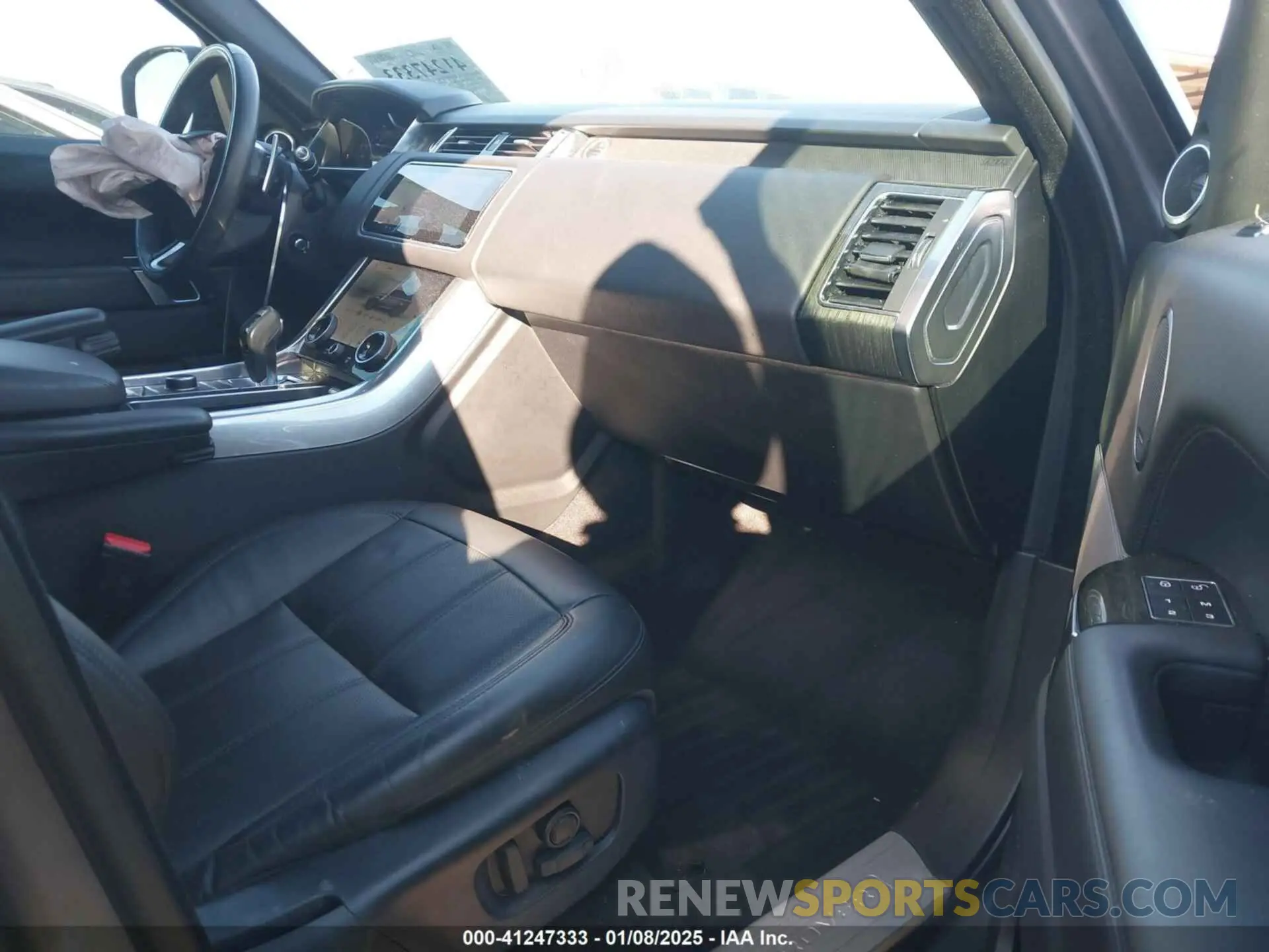 5 Photograph of a damaged car SALWR2SE3LA747734 LAND ROVER RANGE ROVER SPORT 2020