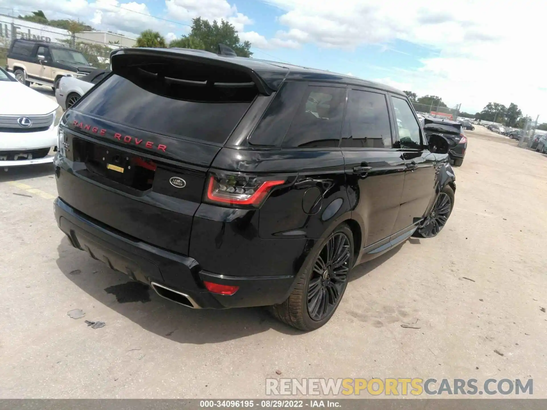 4 Photograph of a damaged car SALWR2SE9LA709991 LAND ROVER RANGE ROVER SPORT 2020