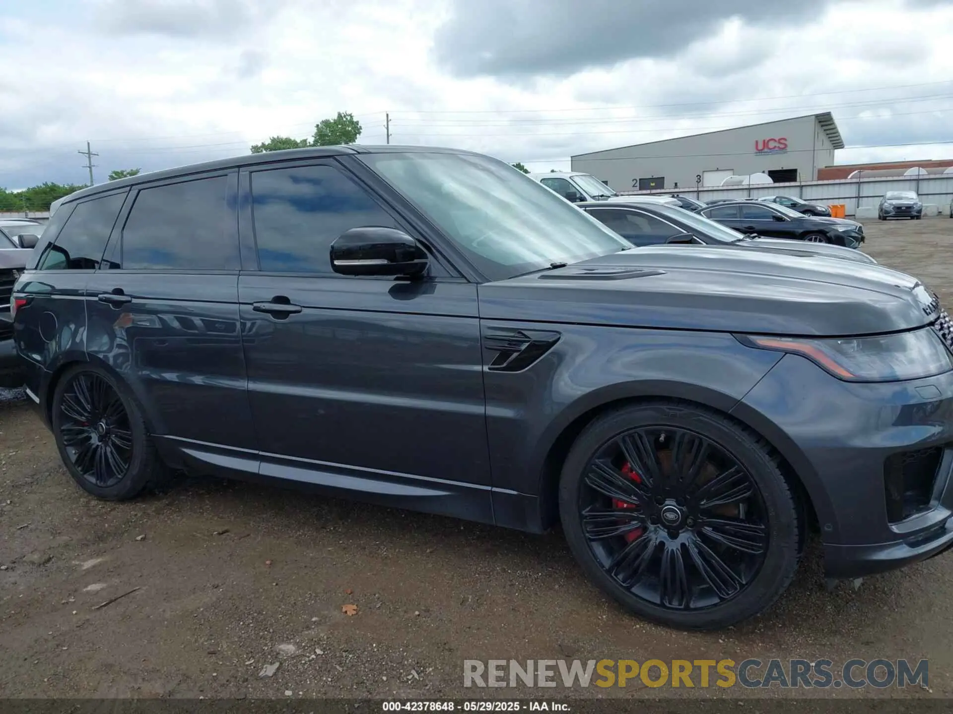 13 Photograph of a damaged car SALWR2SEXLA747830 LAND ROVER RANGE ROVER SPORT 2020