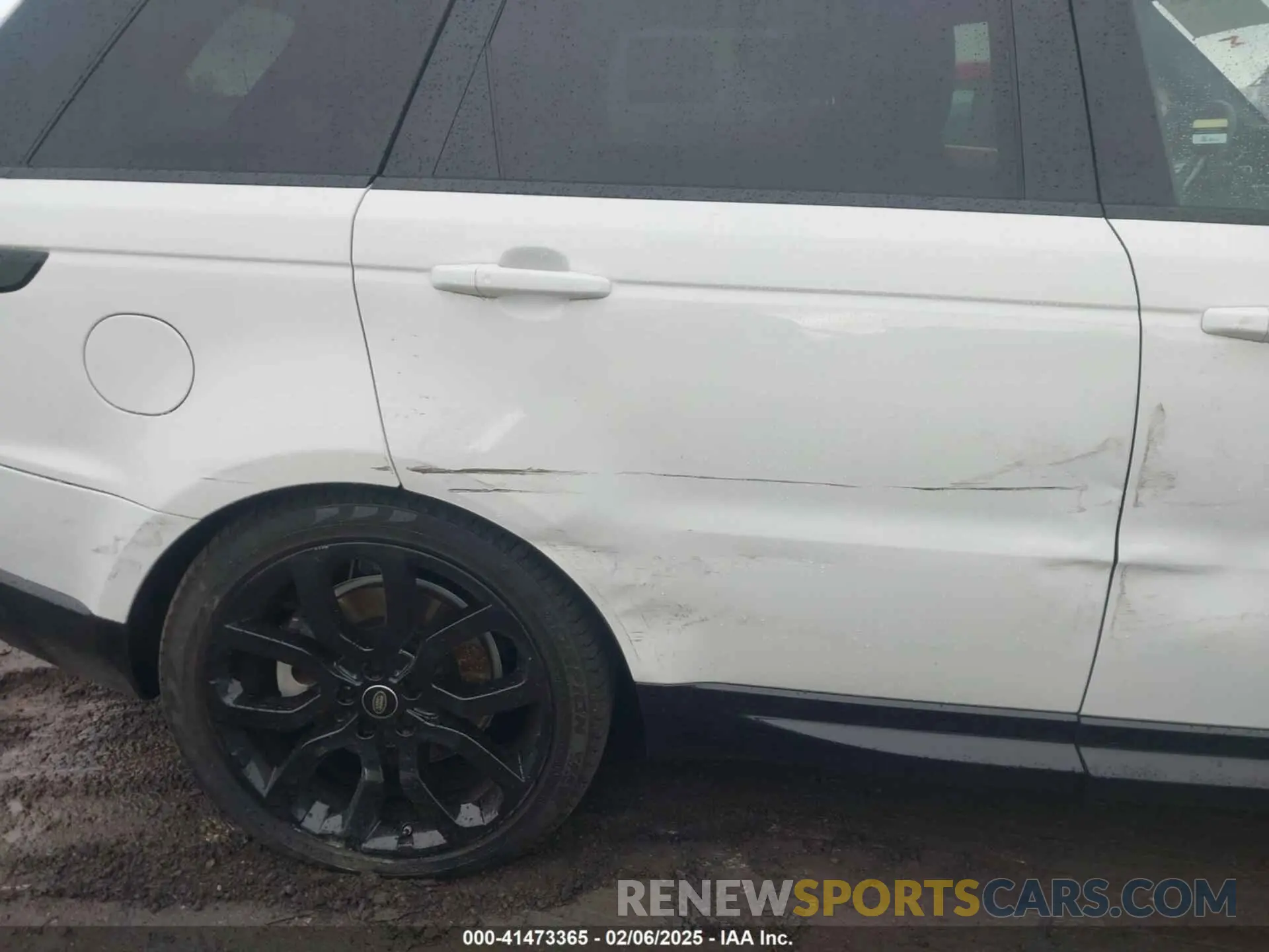 18 Photograph of a damaged car SALWR2SU1LA742412 LAND ROVER RANGE ROVER SPORT 2020