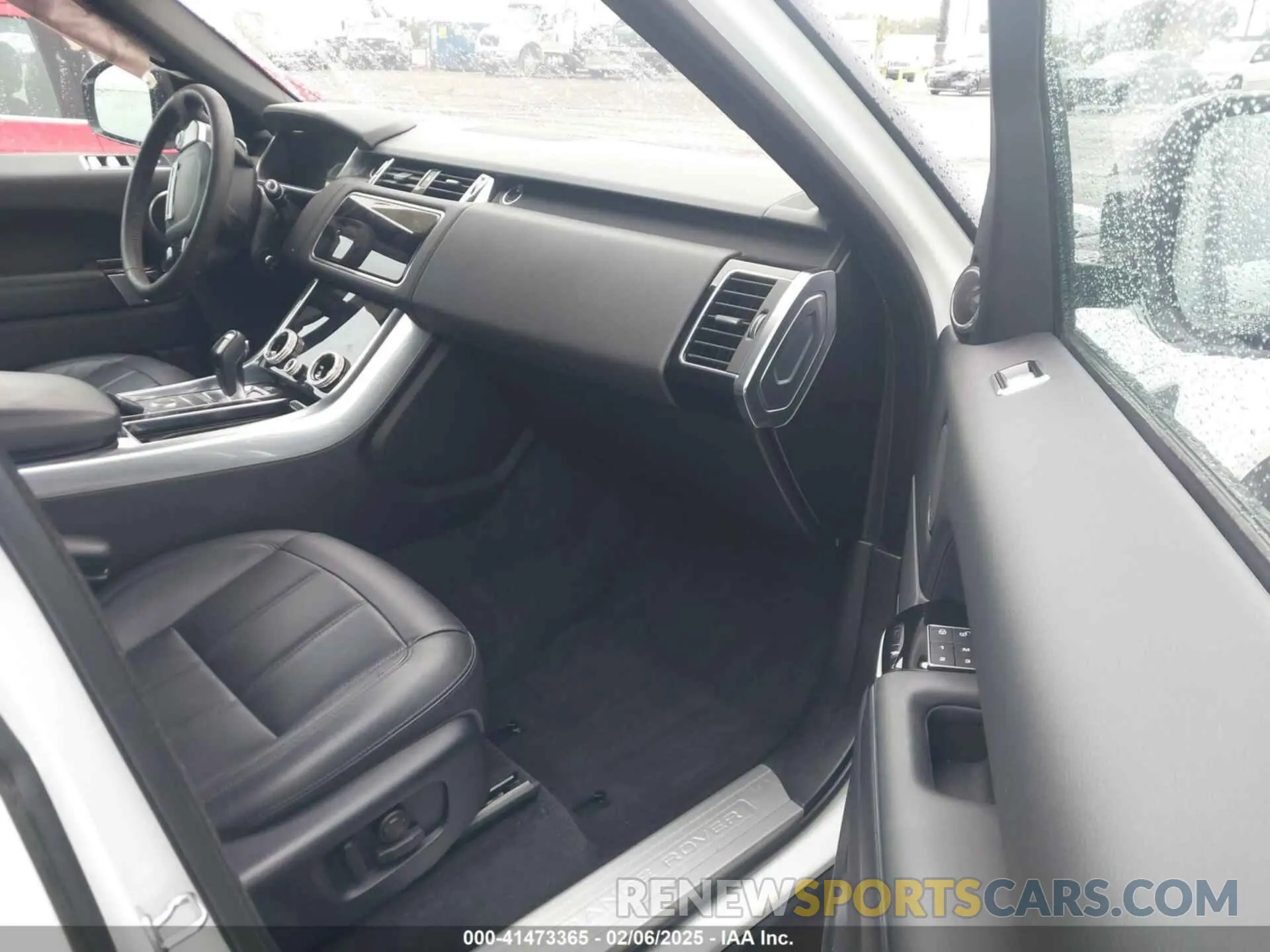 5 Photograph of a damaged car SALWR2SU1LA742412 LAND ROVER RANGE ROVER SPORT 2020