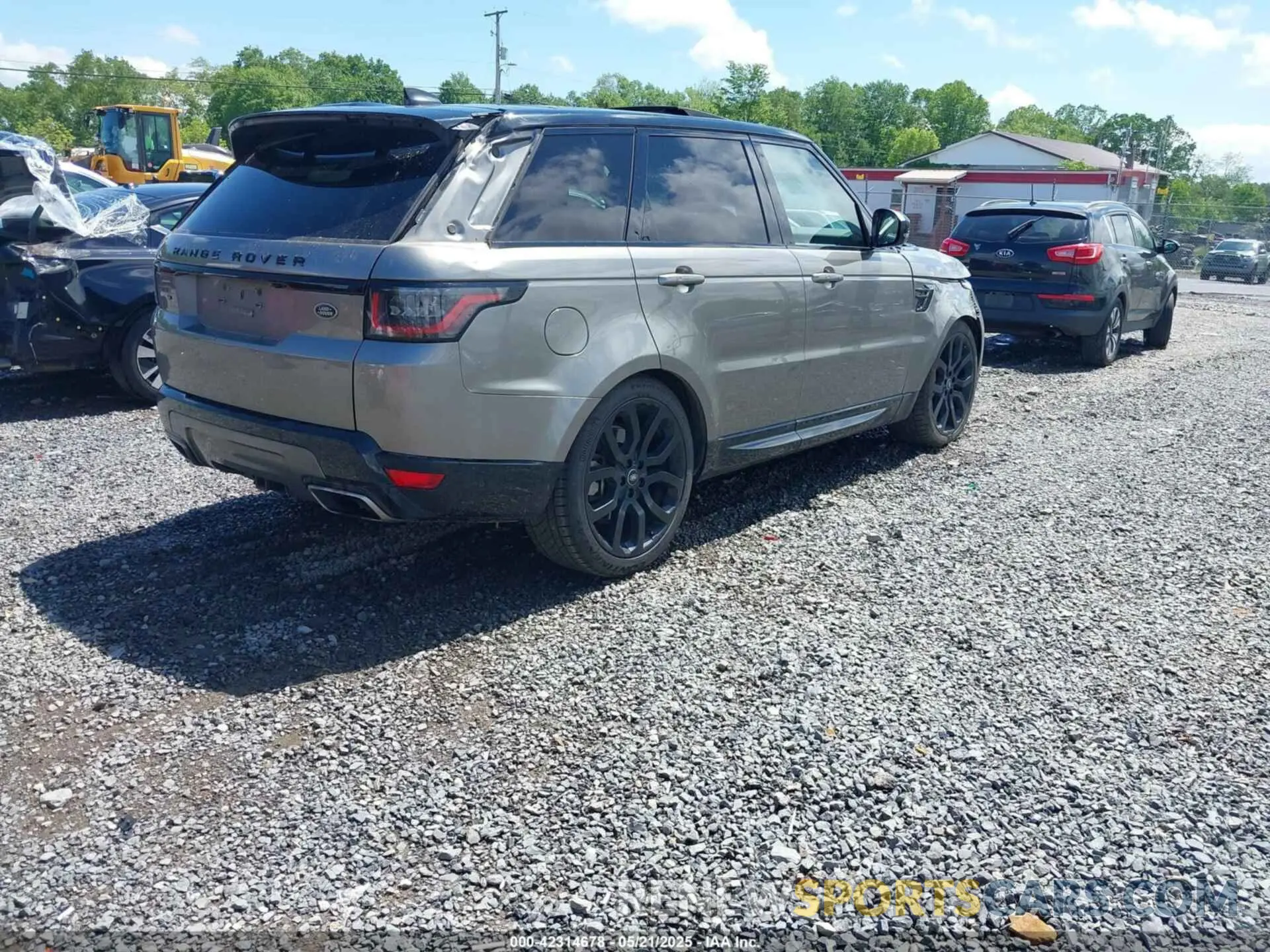4 Photograph of a damaged car SALWR2SU4LA702518 LAND ROVER RANGE ROVER SPORT 2020