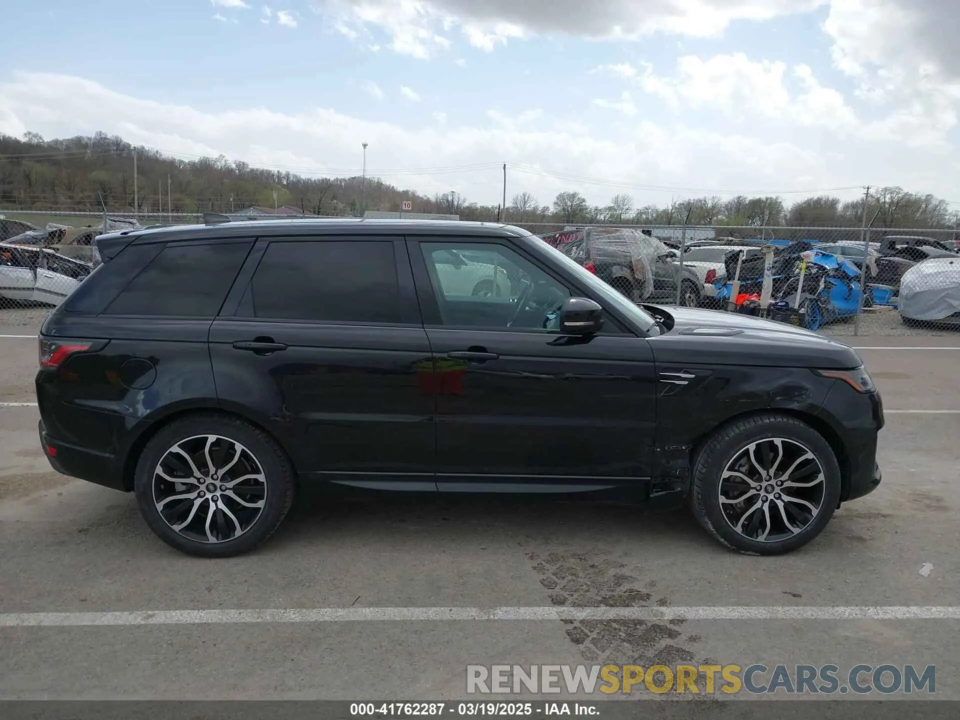 13 Photograph of a damaged car SALWR2SU4LA735745 LAND ROVER RANGE ROVER SPORT 2020
