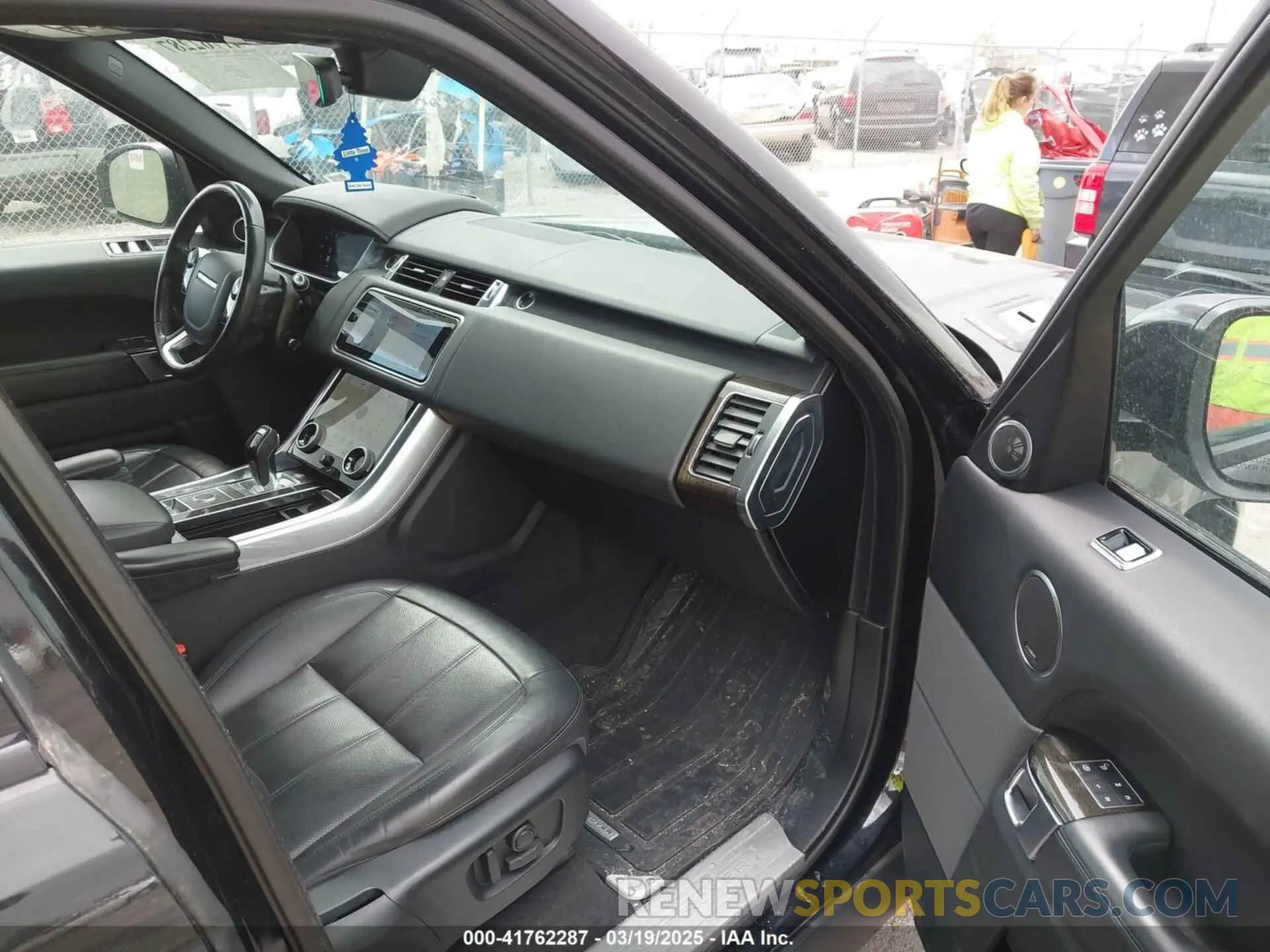 5 Photograph of a damaged car SALWR2SU4LA735745 LAND ROVER RANGE ROVER SPORT 2020
