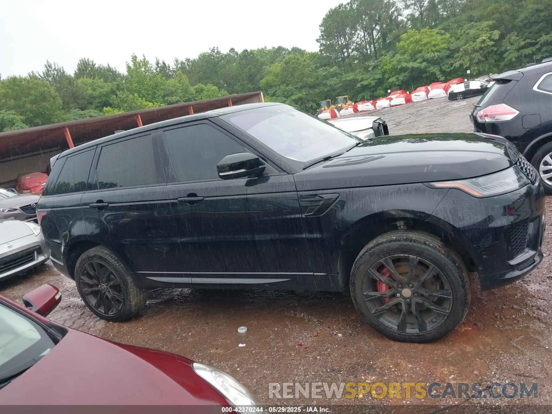 13 Photograph of a damaged car SALWR2SU5LA883189 LAND ROVER RANGE ROVER SPORT 2020