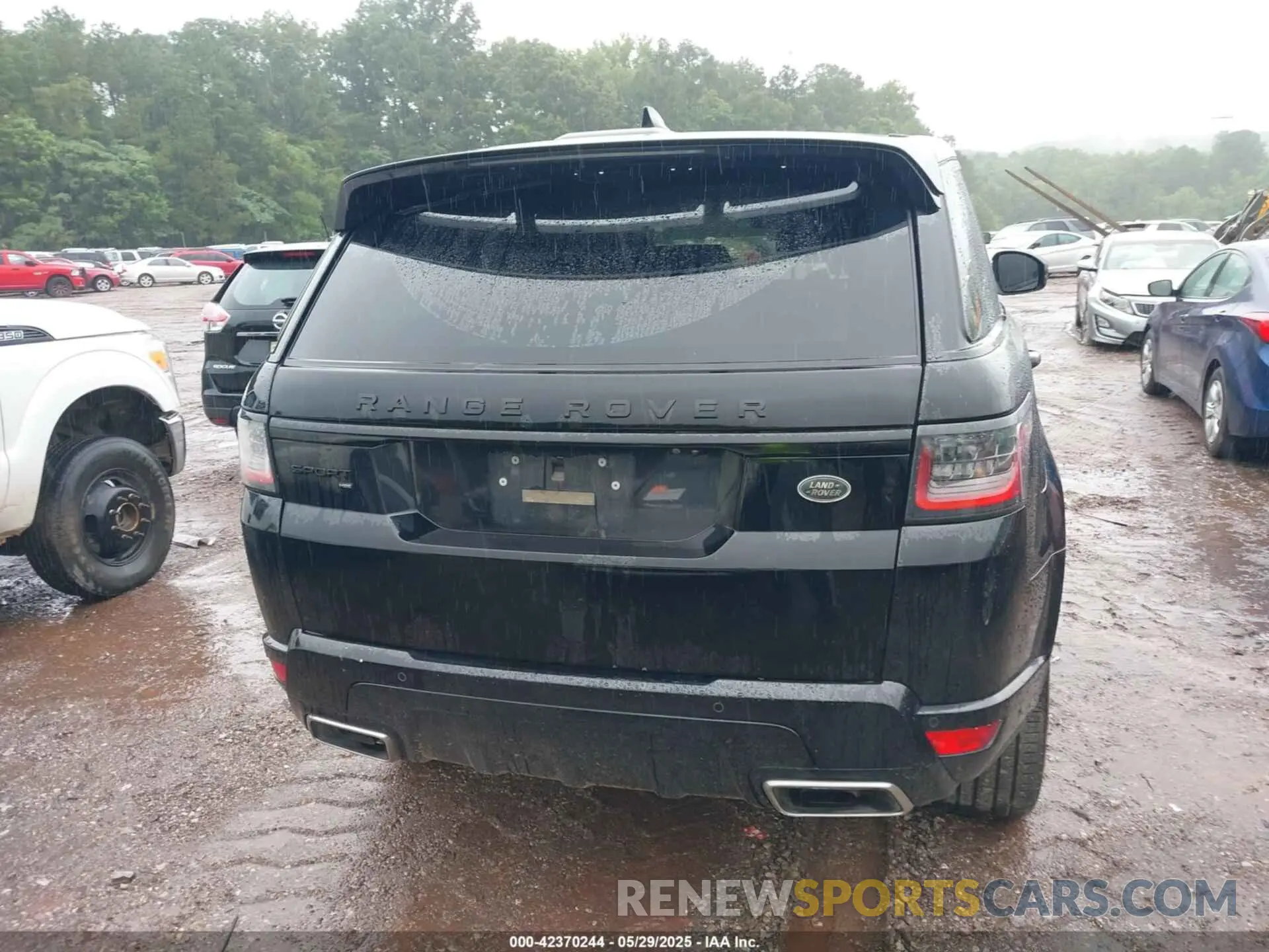 16 Photograph of a damaged car SALWR2SU5LA883189 LAND ROVER RANGE ROVER SPORT 2020
