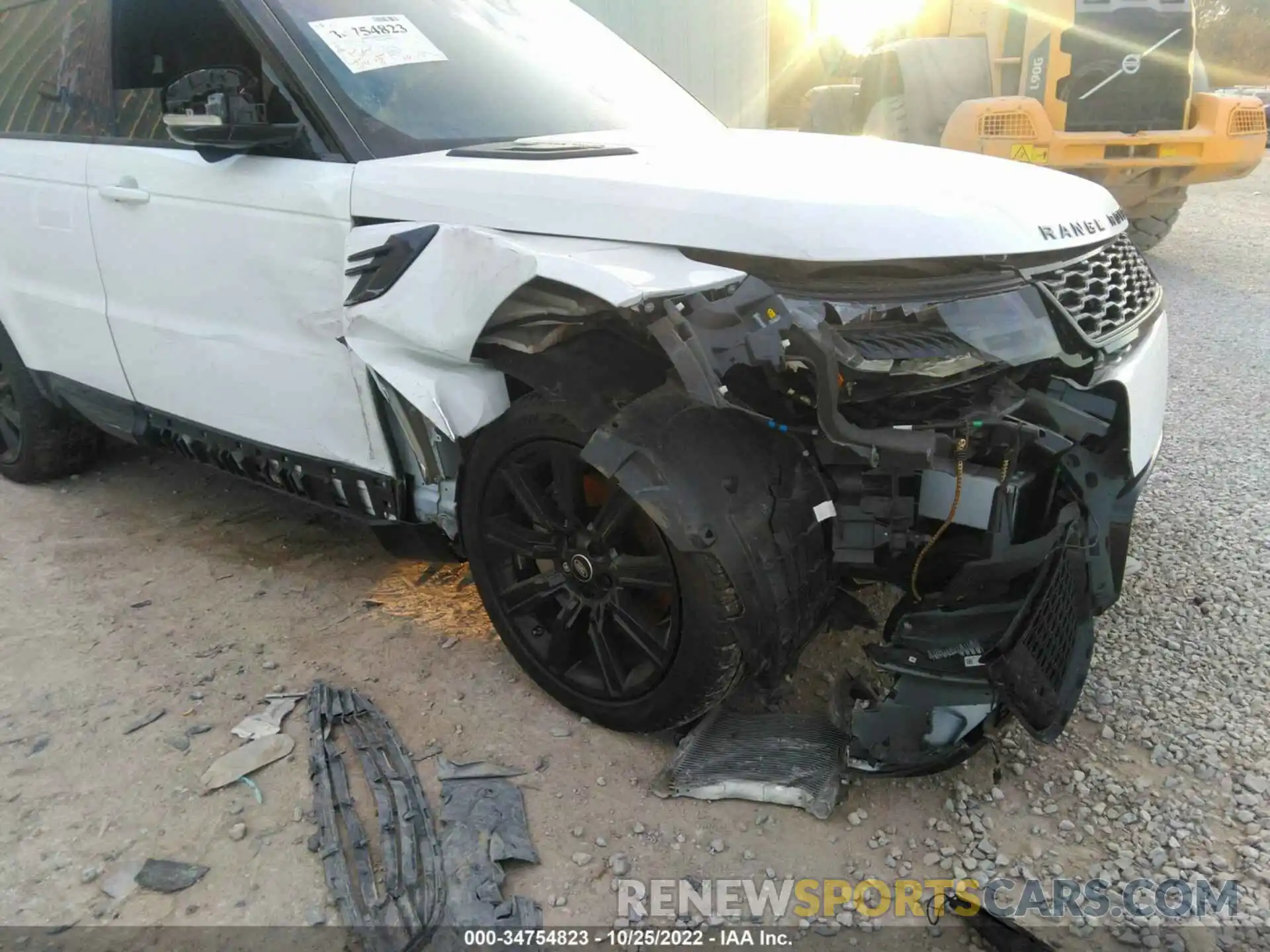 6 Photograph of a damaged car SALWR2SU7LA733634 LAND ROVER RANGE ROVER SPORT 2020