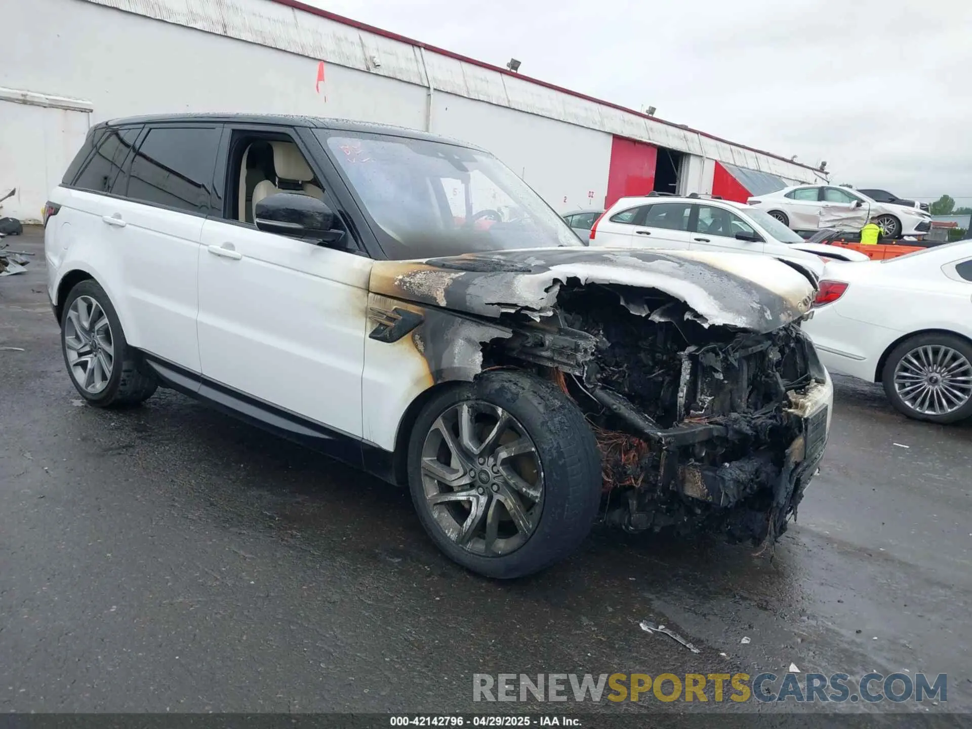 1 Photograph of a damaged car SALWR2SU9LA883826 LAND ROVER RANGE ROVER SPORT 2020