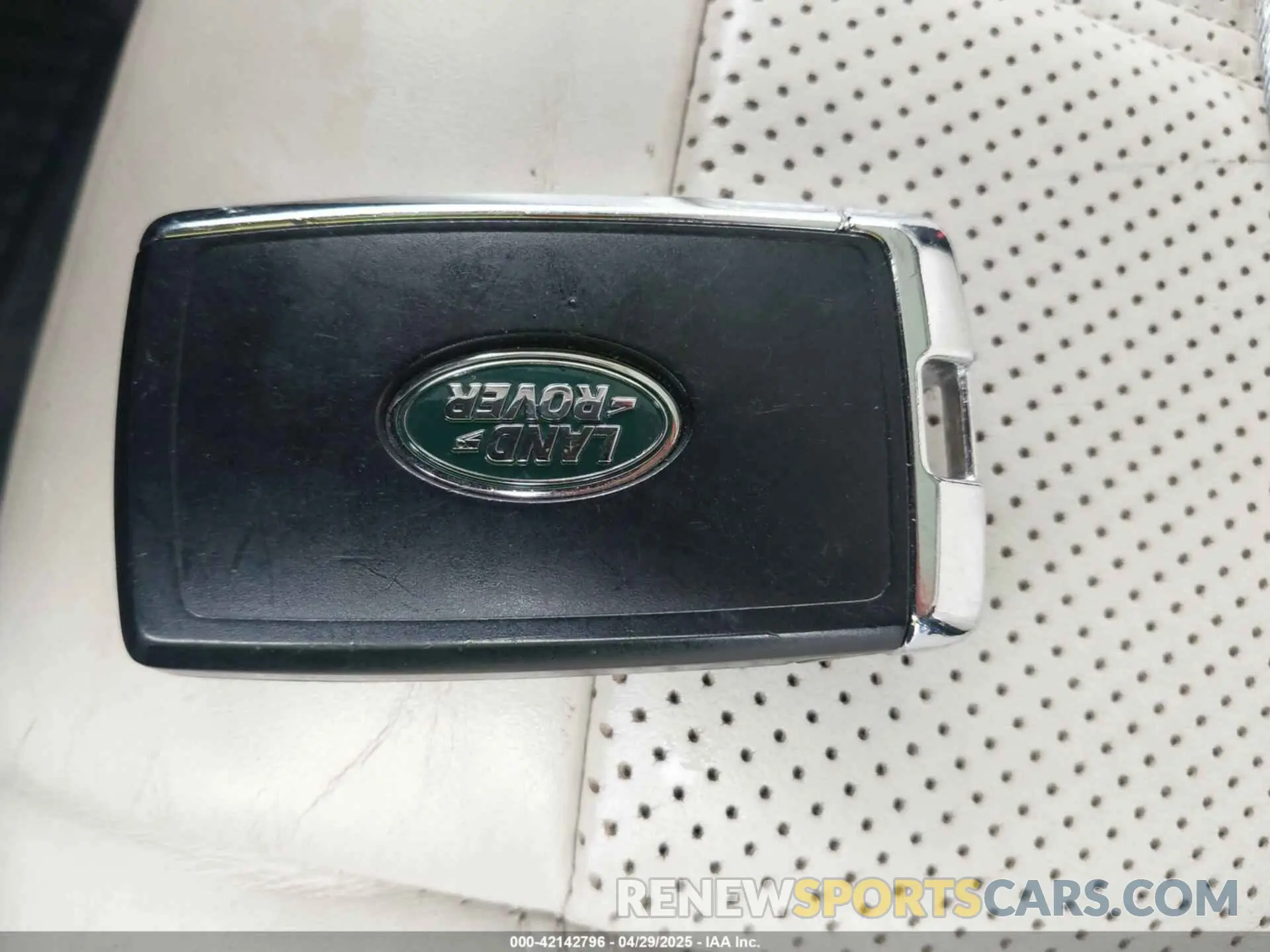 11 Photograph of a damaged car SALWR2SU9LA883826 LAND ROVER RANGE ROVER SPORT 2020