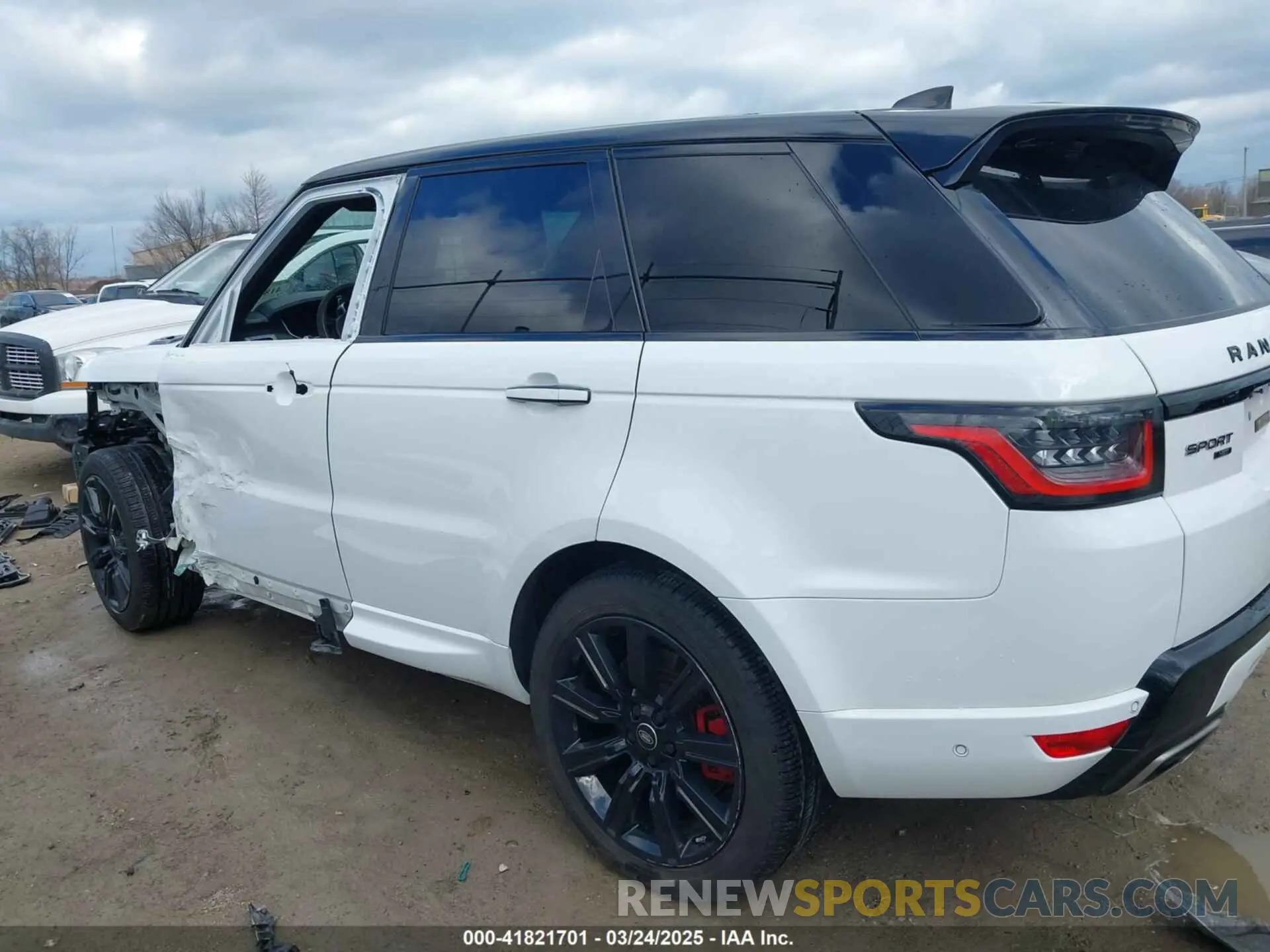 15 Photograph of a damaged car SALWS2RU0LA733551 LAND ROVER RANGE ROVER SPORT 2020