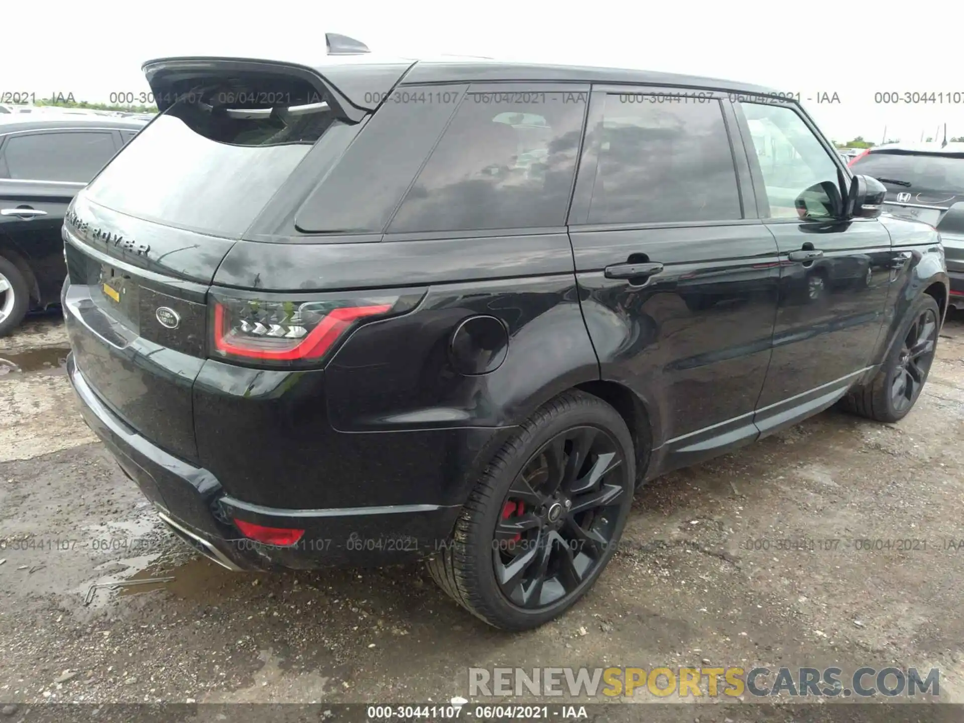 4 Photograph of a damaged car SALWS2RU2LA706657 LAND ROVER RANGE ROVER SPORT 2020