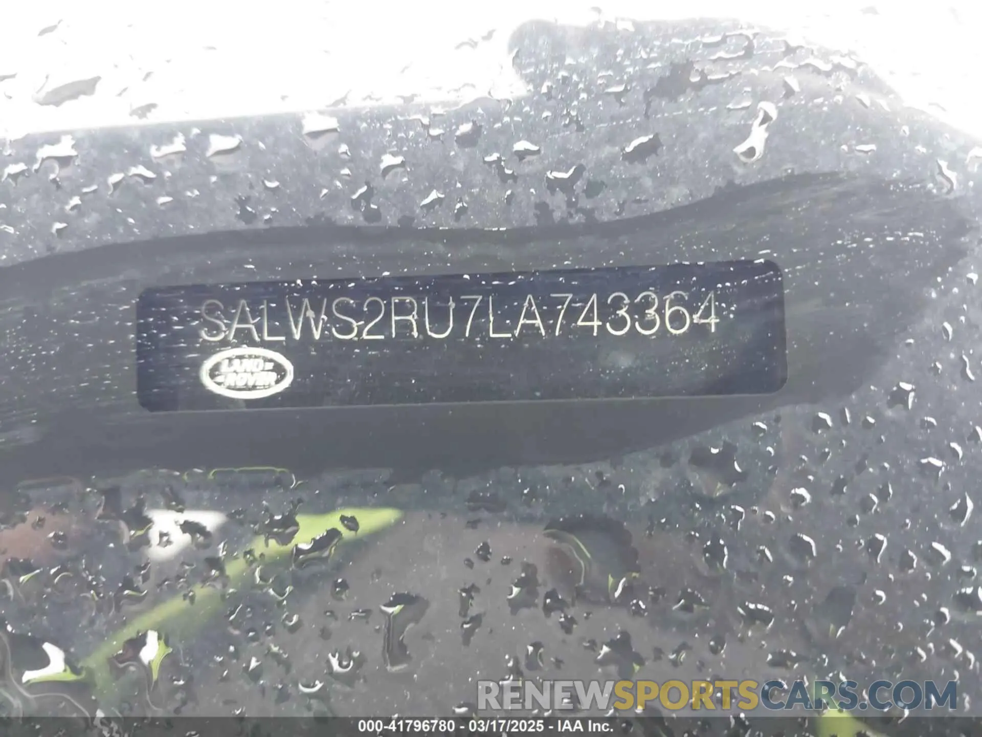 17 Photograph of a damaged car SALWS2RU7LA743364 LAND ROVER RANGE ROVER SPORT 2020