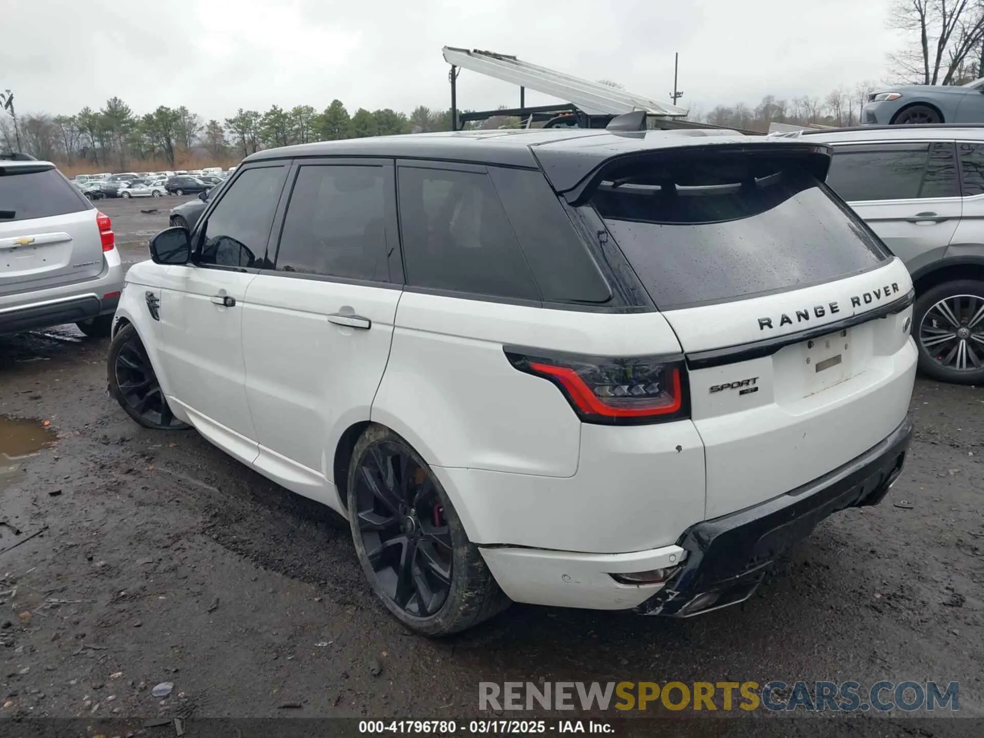 3 Photograph of a damaged car SALWS2RU7LA743364 LAND ROVER RANGE ROVER SPORT 2020