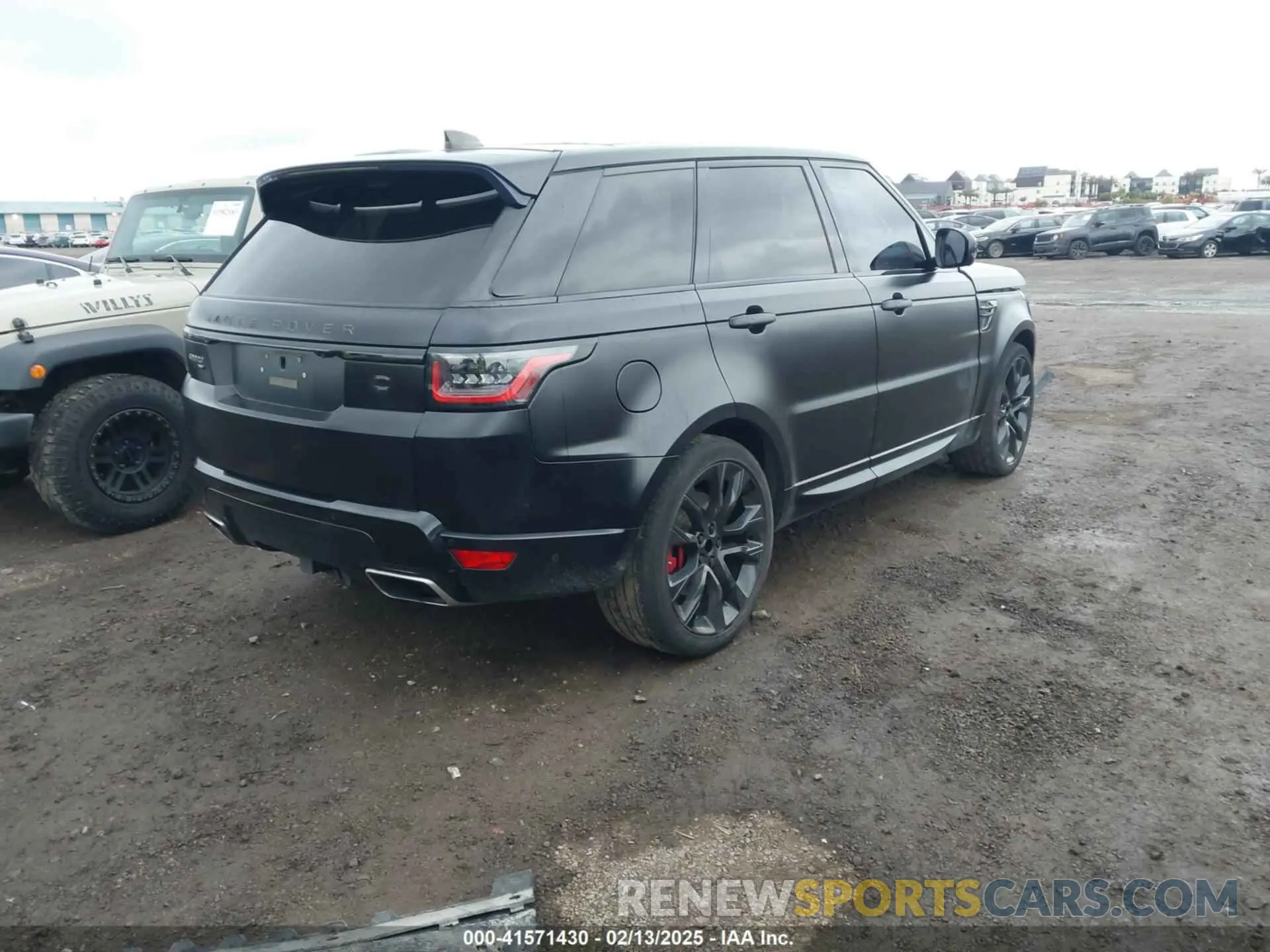 4 Photograph of a damaged car SALWS2RU8LA884847 LAND ROVER RANGE ROVER SPORT 2020