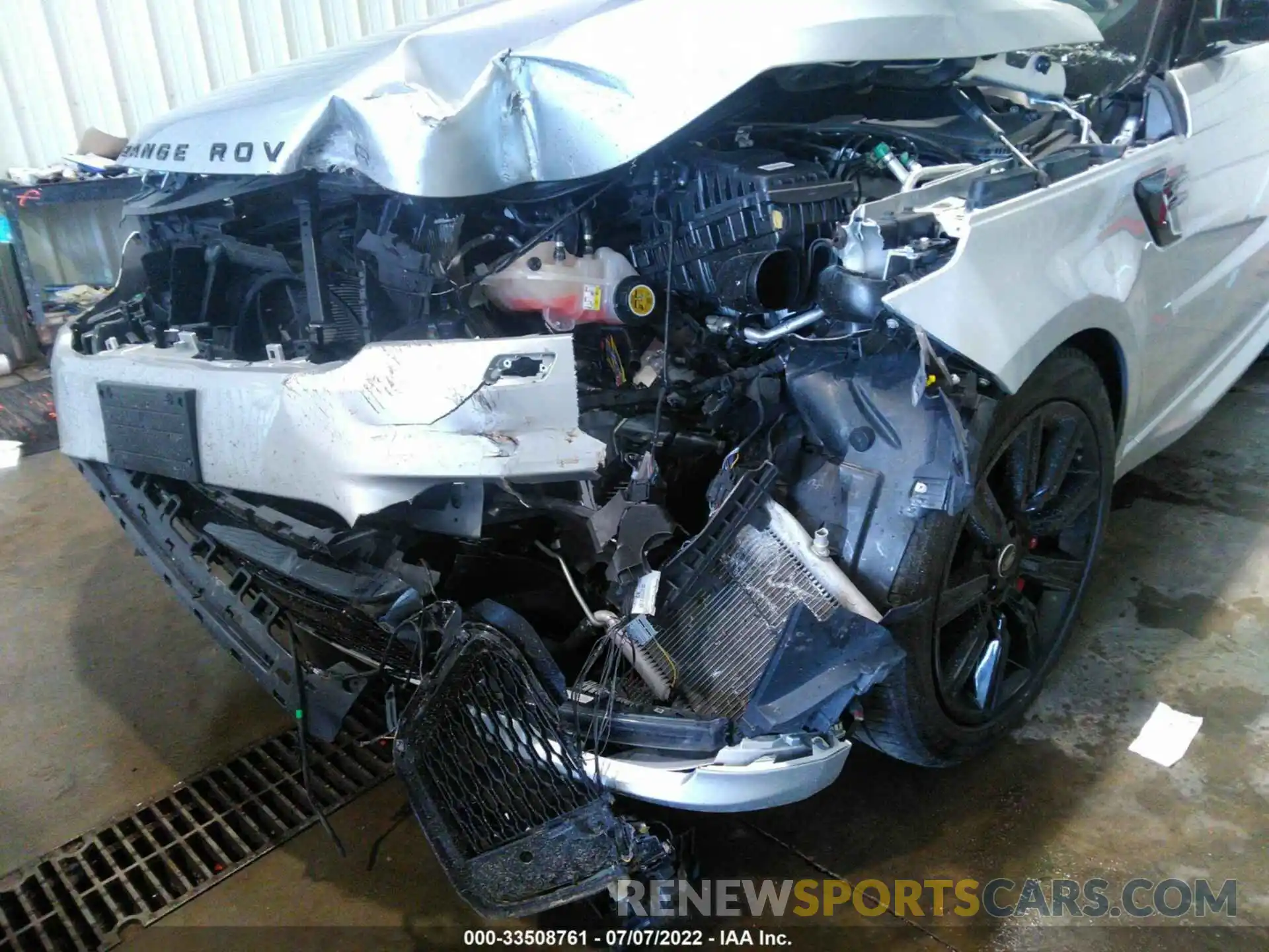 6 Photograph of a damaged car SALWS2RUXLA735078 LAND ROVER RANGE ROVER SPORT 2020