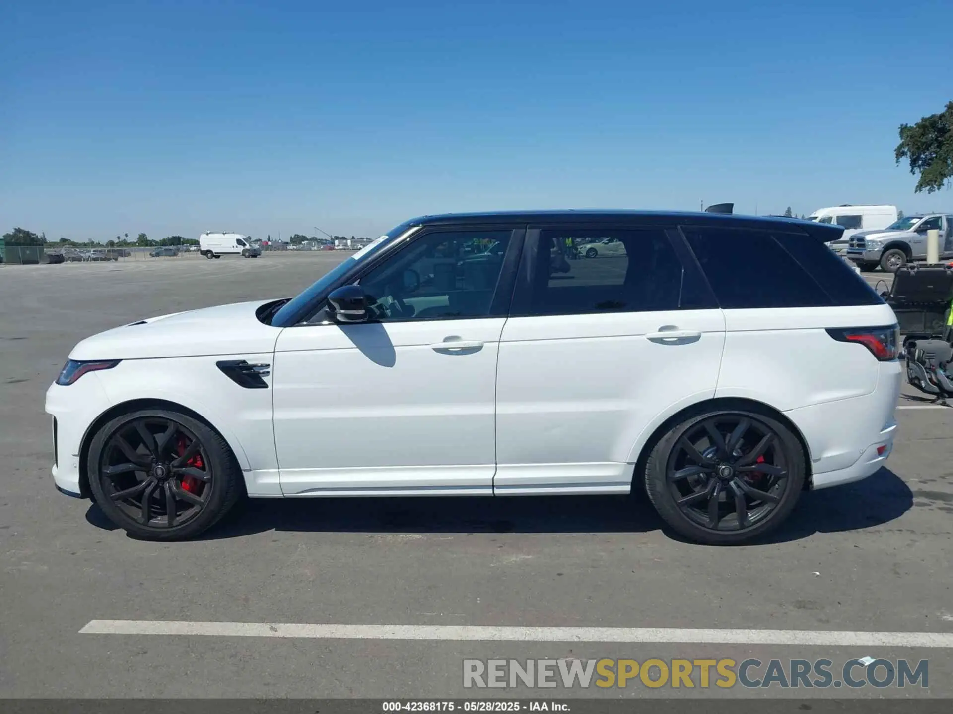 14 Photograph of a damaged car SALWZ2RE3LA899227 LAND ROVER RANGE ROVER SPORT 2020