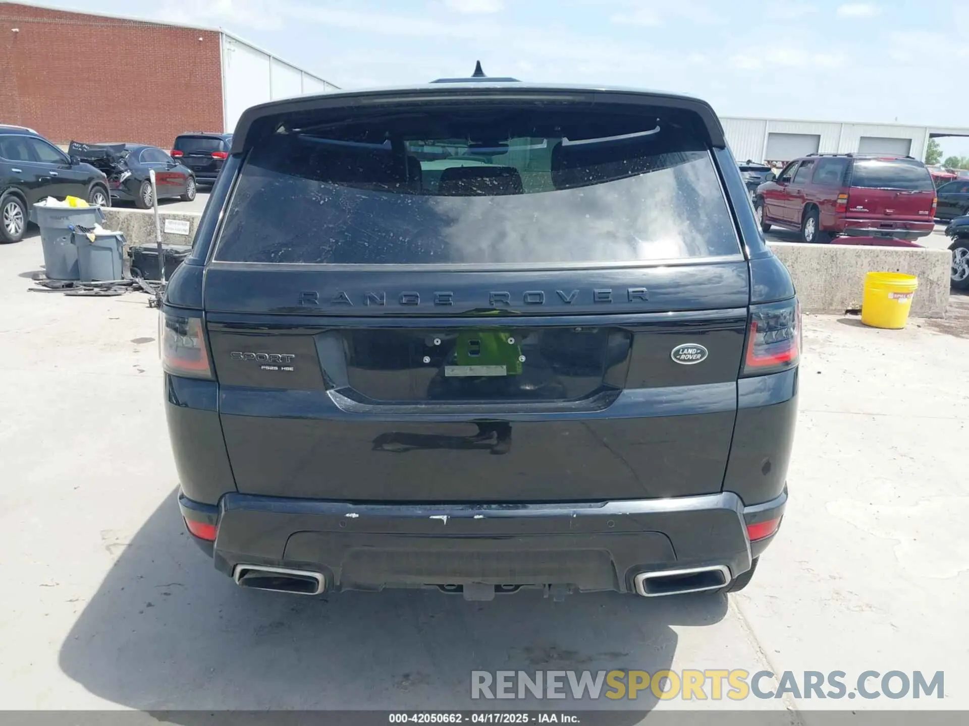 17 Photograph of a damaged car SALWR2SE8MA750470 LAND ROVER RANGE ROVER SPORT 2021