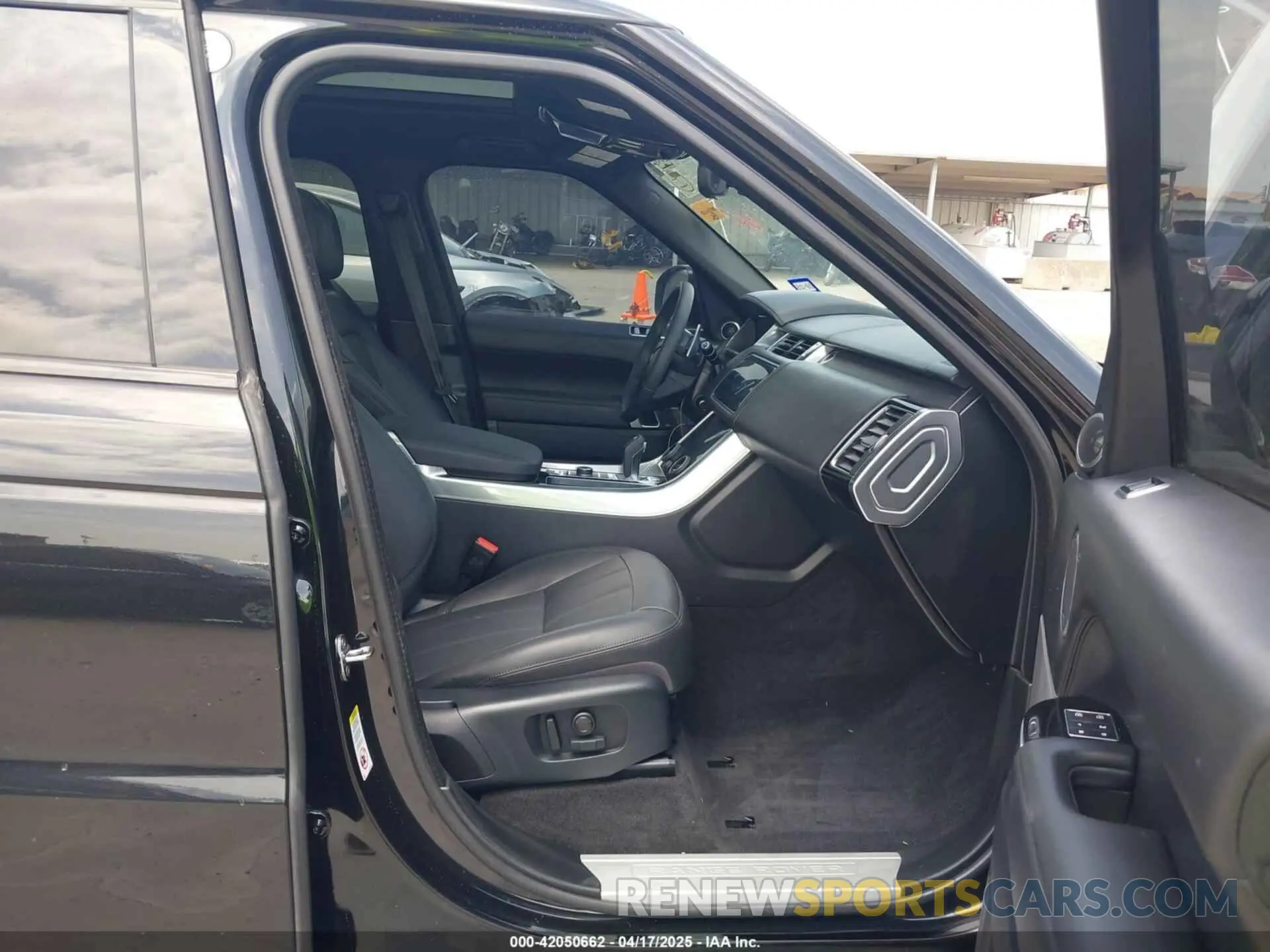 5 Photograph of a damaged car SALWR2SE8MA750470 LAND ROVER RANGE ROVER SPORT 2021